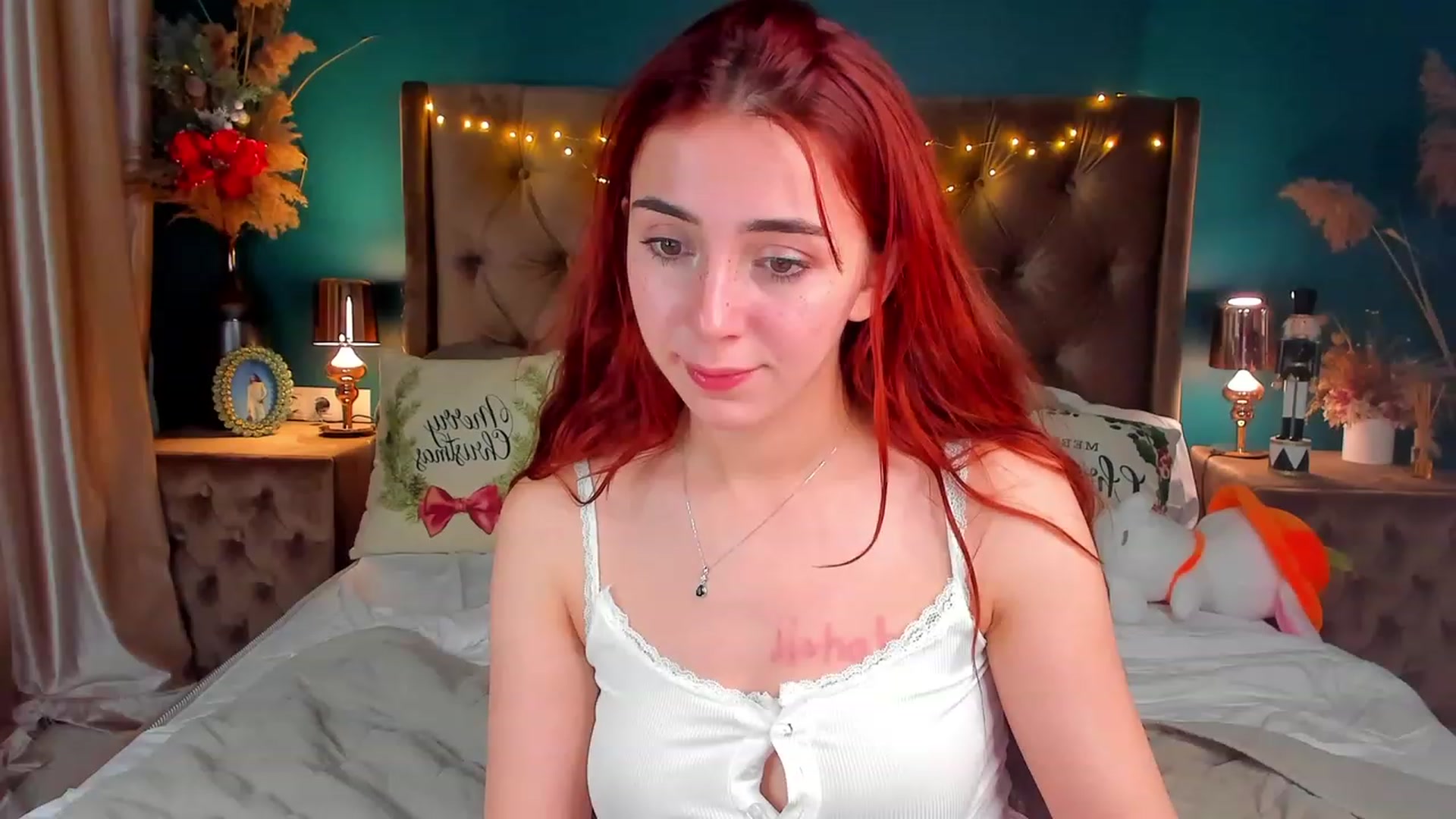 Gallery image thumbnail from ElsaYoung's myfreecams stream on, 01/07/2024, 24:17 image 14 of 20