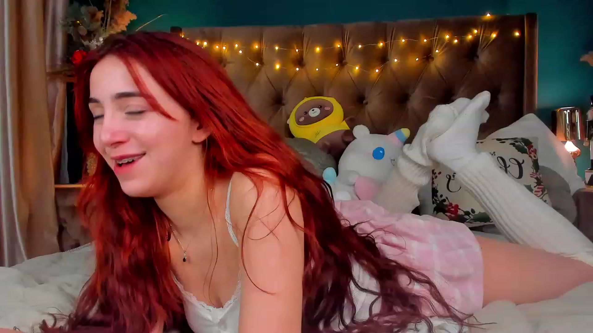 Gallery image thumbnail from ElsaYoung's myfreecams stream on, 01/07/2024, 04:46 image 8 of 20