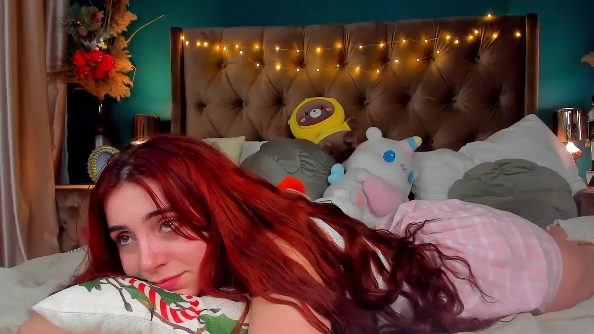 Gallery image thumbnail from ElsaYoung's myfreecams stream on, 01/07/2024, 04:46 image 14 of 20
