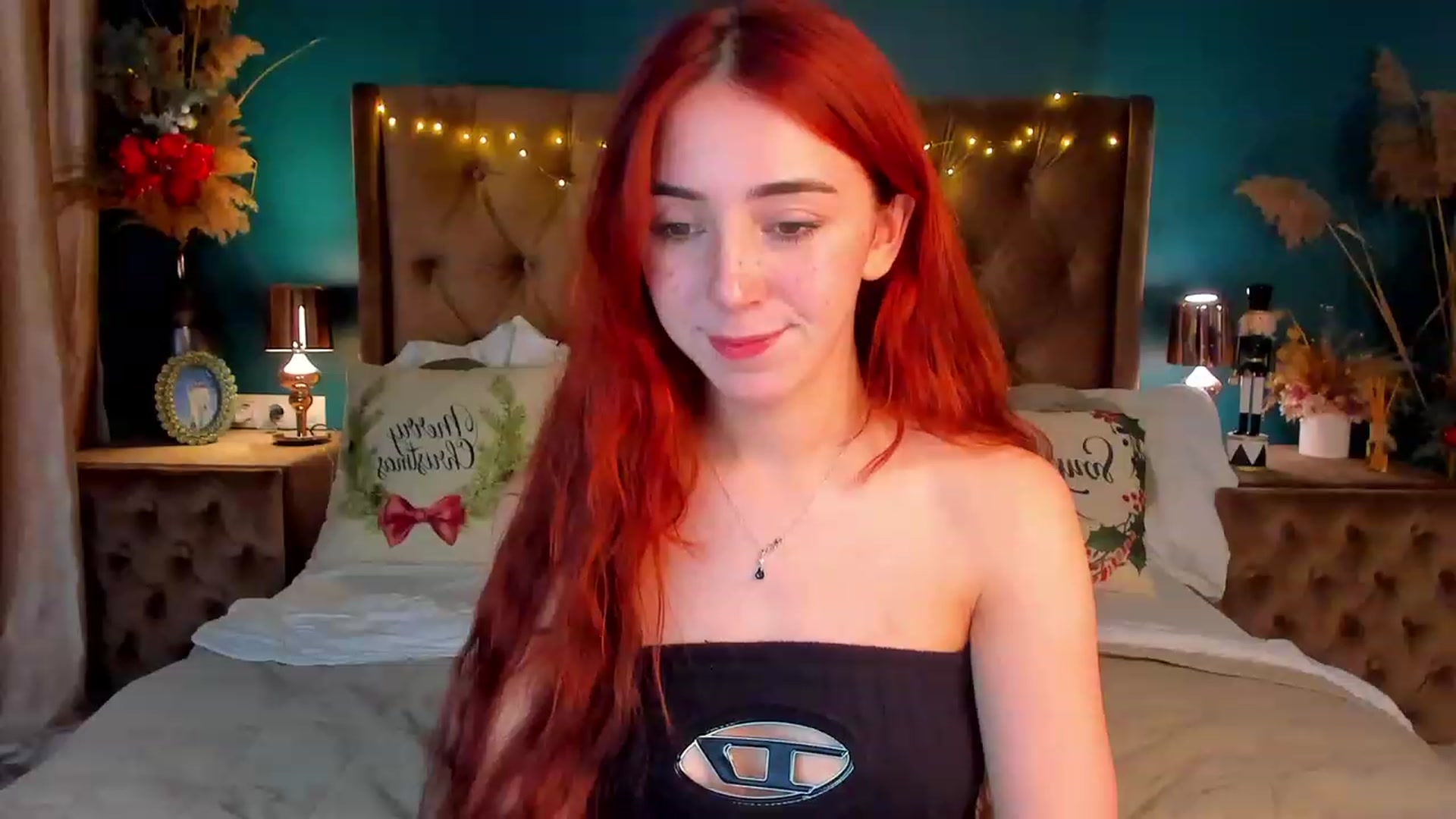 Gallery image thumbnail from ElsaYoung's myfreecams stream on, 01/07/2024, 21:00 image 12 of 20