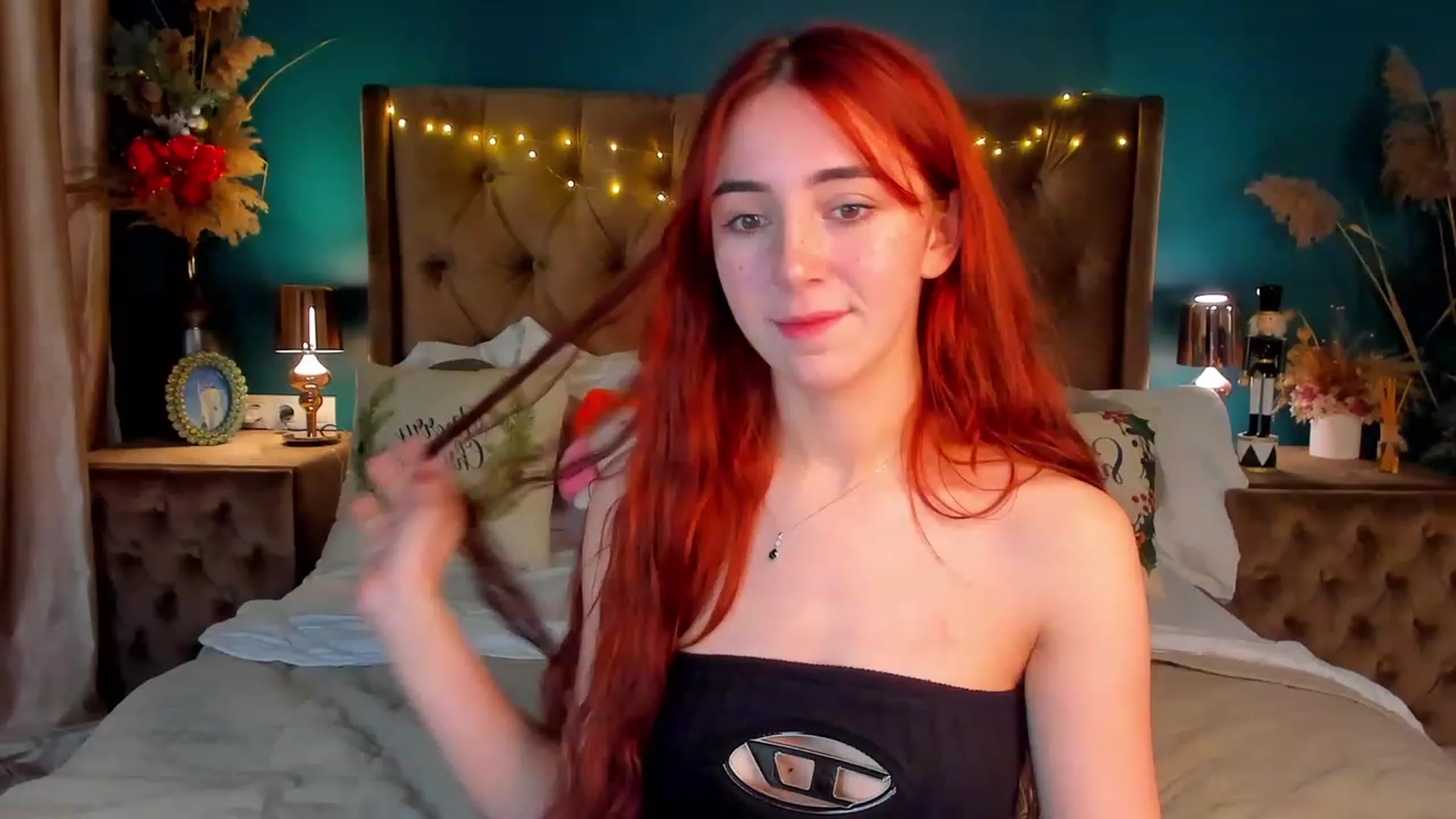 Gallery image thumbnail from ElsaYoung's myfreecams stream on, 01/07/2024, 21:44 image 13 of 20