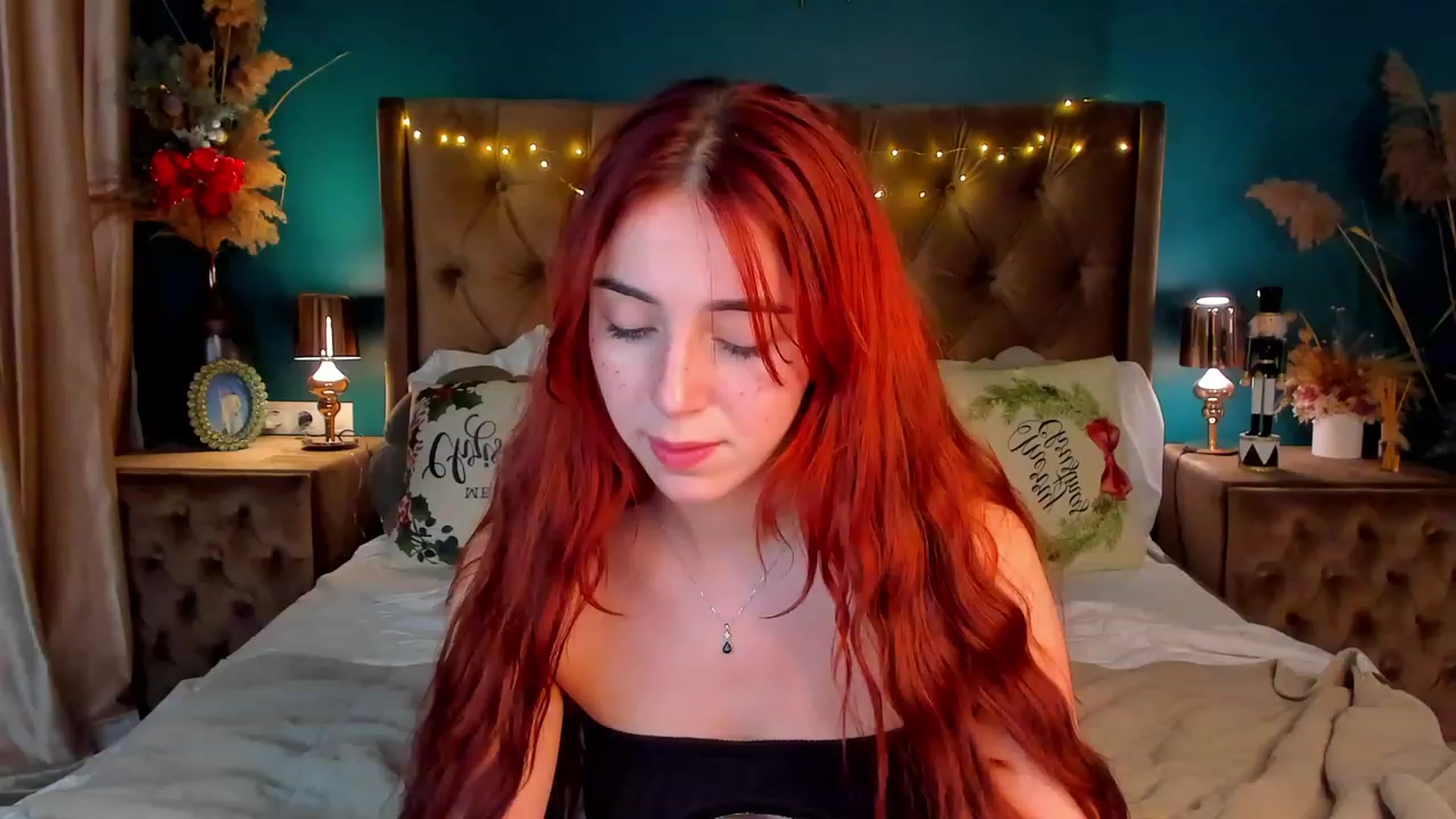 Gallery image thumbnail from ElsaYoung's myfreecams stream on, 01/08/2024, 02:06 image 9 of 20