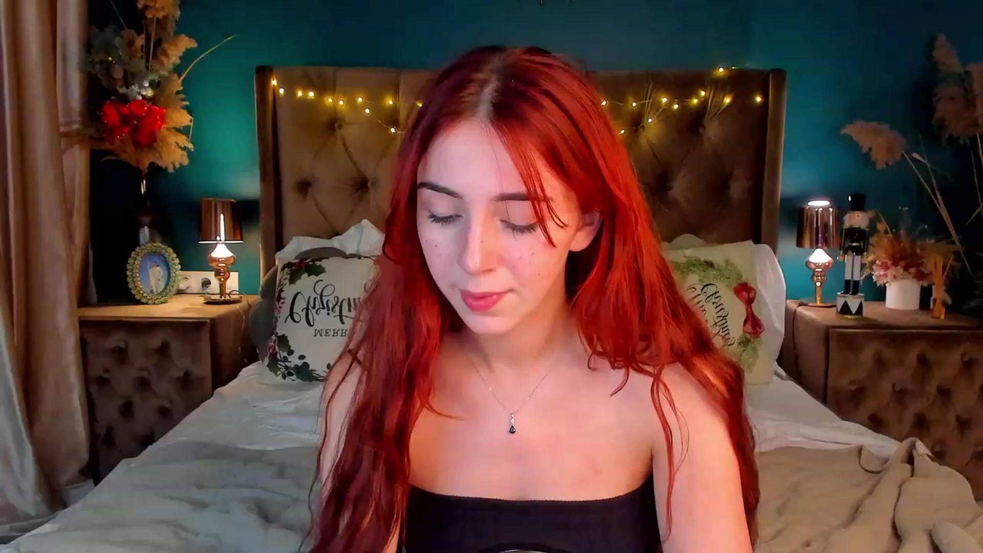 Gallery image thumbnail from ElsaYoung's myfreecams stream on, 01/08/2024, 02:06 image 8 of 20
