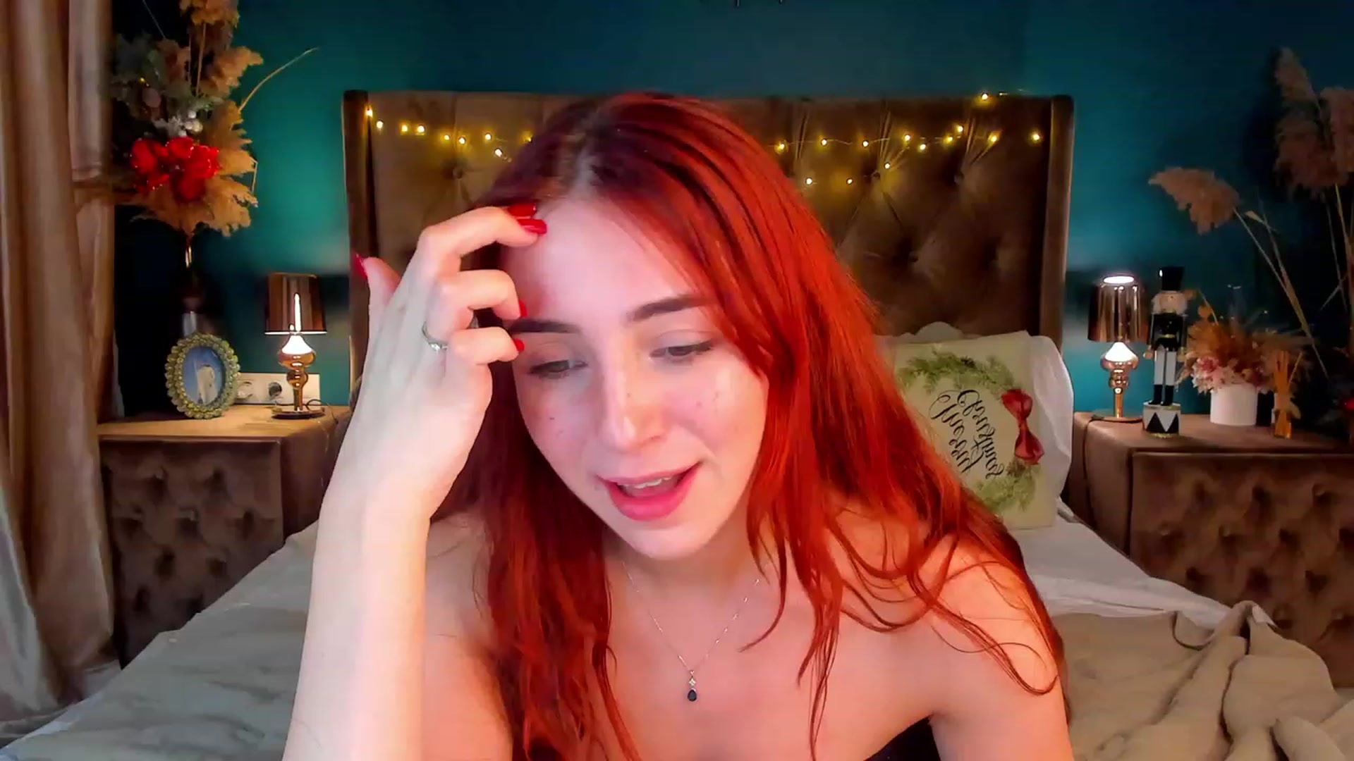 Gallery image thumbnail from ElsaYoung's myfreecams stream on, 01/08/2024, 02:06 image 14 of 20