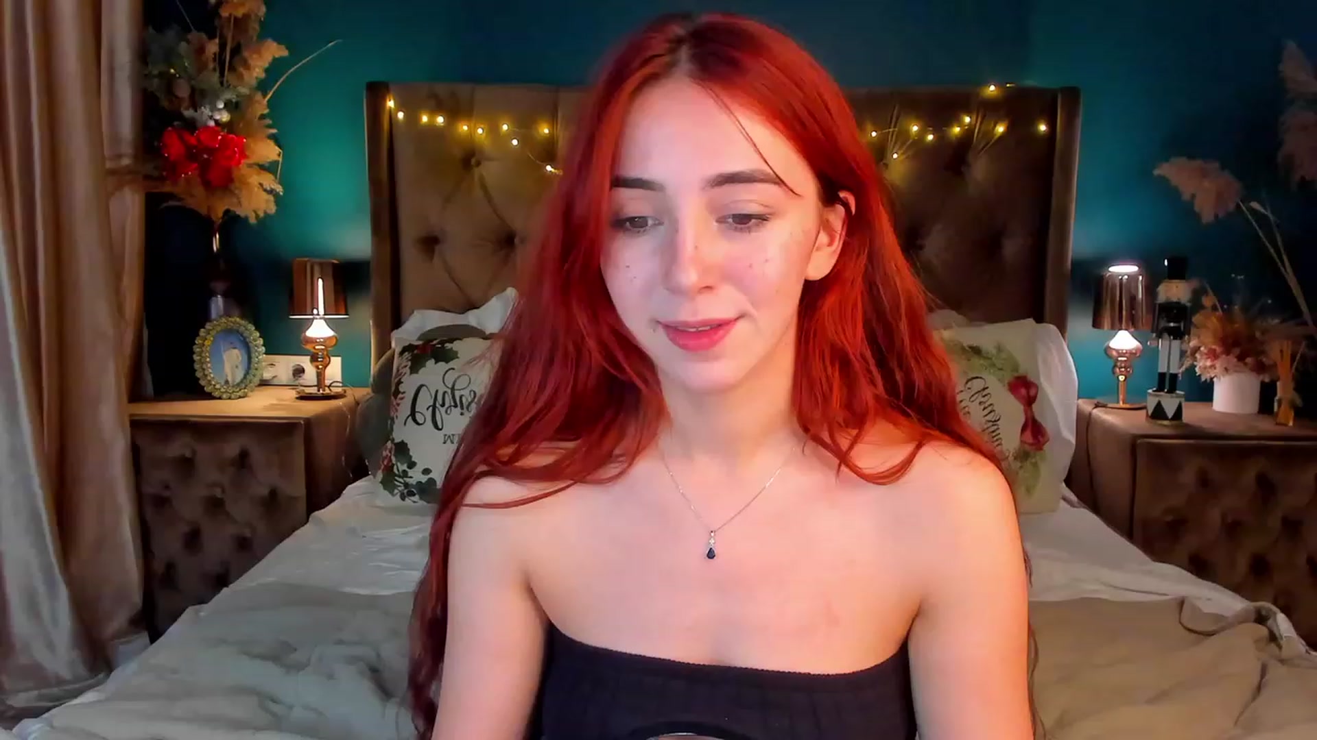 Gallery image thumbnail from ElsaYoung's myfreecams stream on, 01/08/2024, 02:06 image 4 of 20