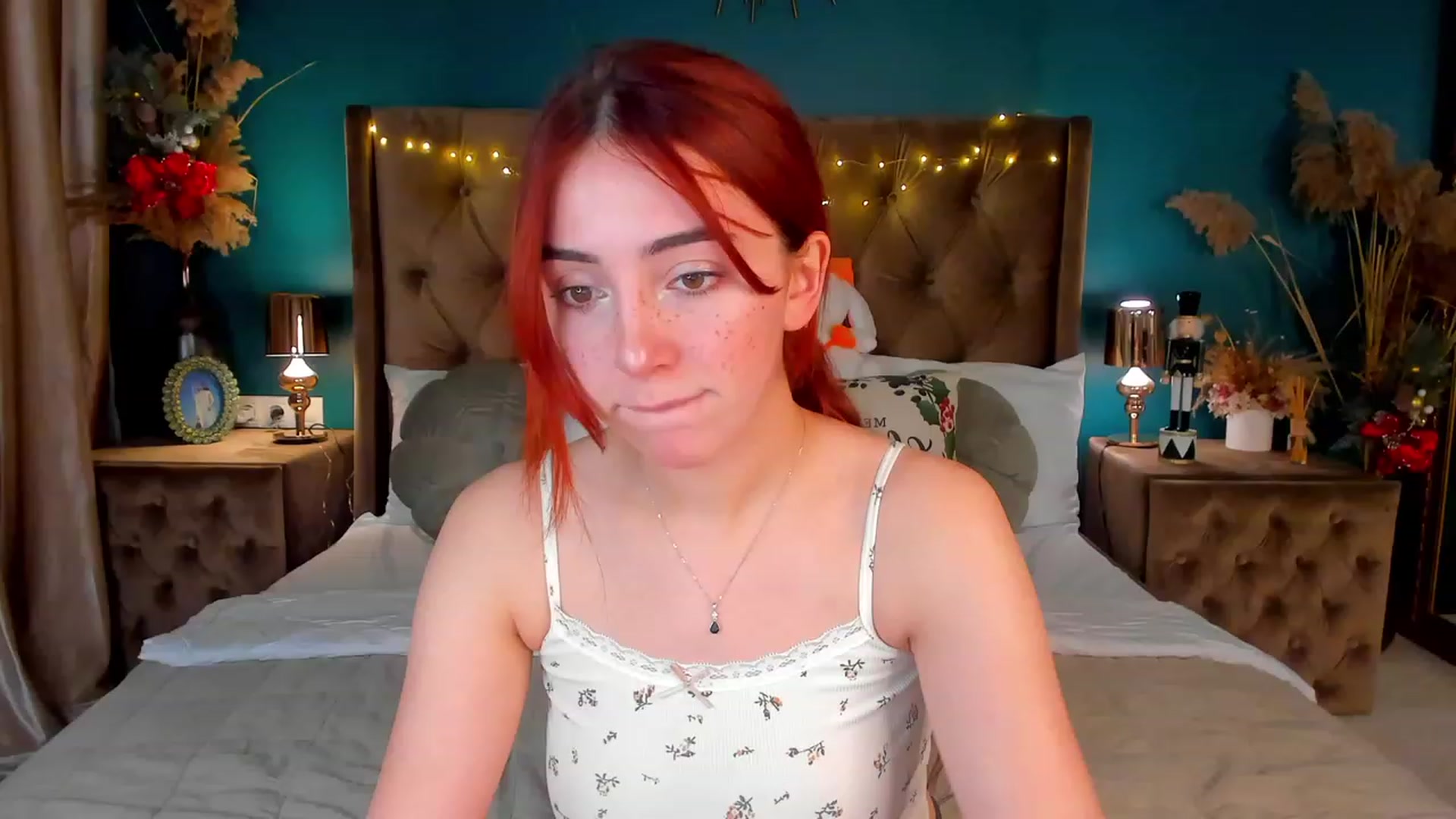 Gallery image thumbnail from ElsaYoung's myfreecams stream on, 01/11/2024, 13:46 image 19 of 20