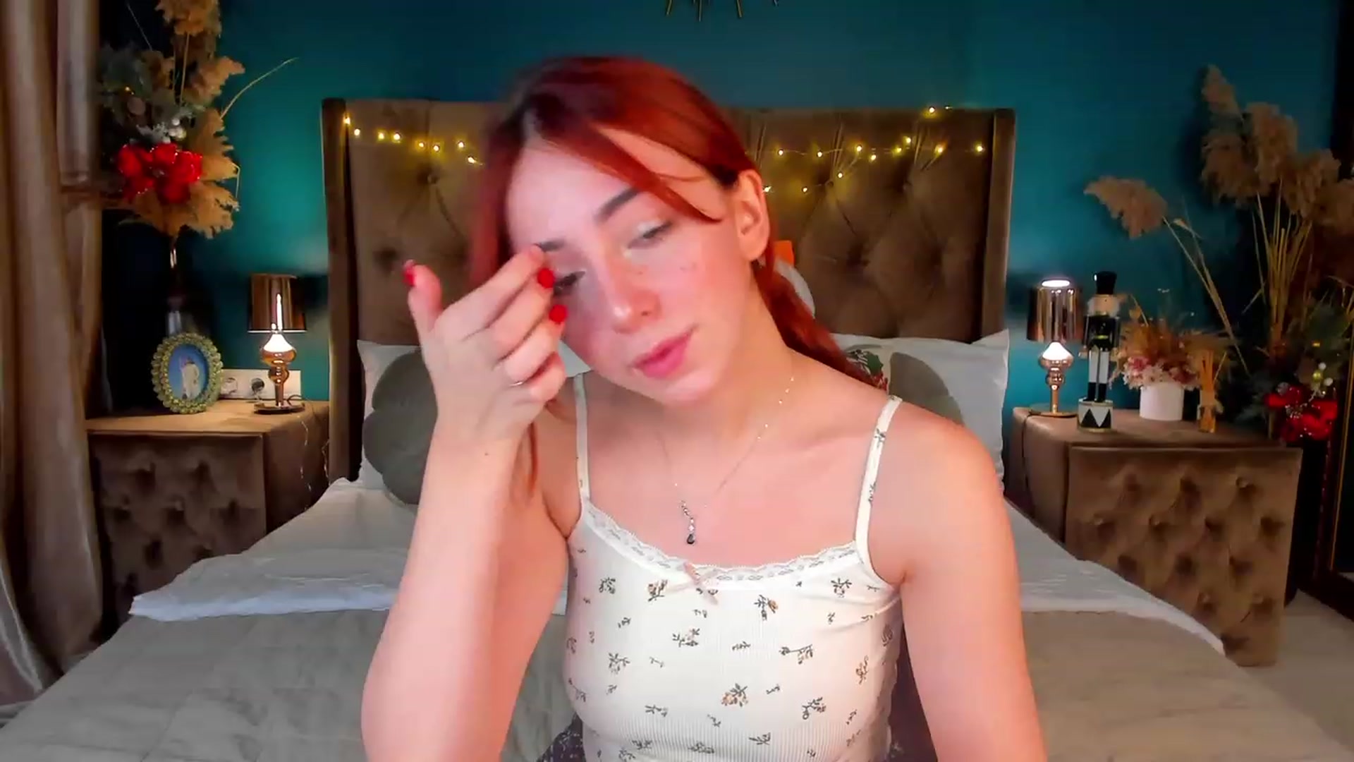 Gallery image thumbnail from ElsaYoung's myfreecams stream on, 01/11/2024, 13:46 image 4 of 20