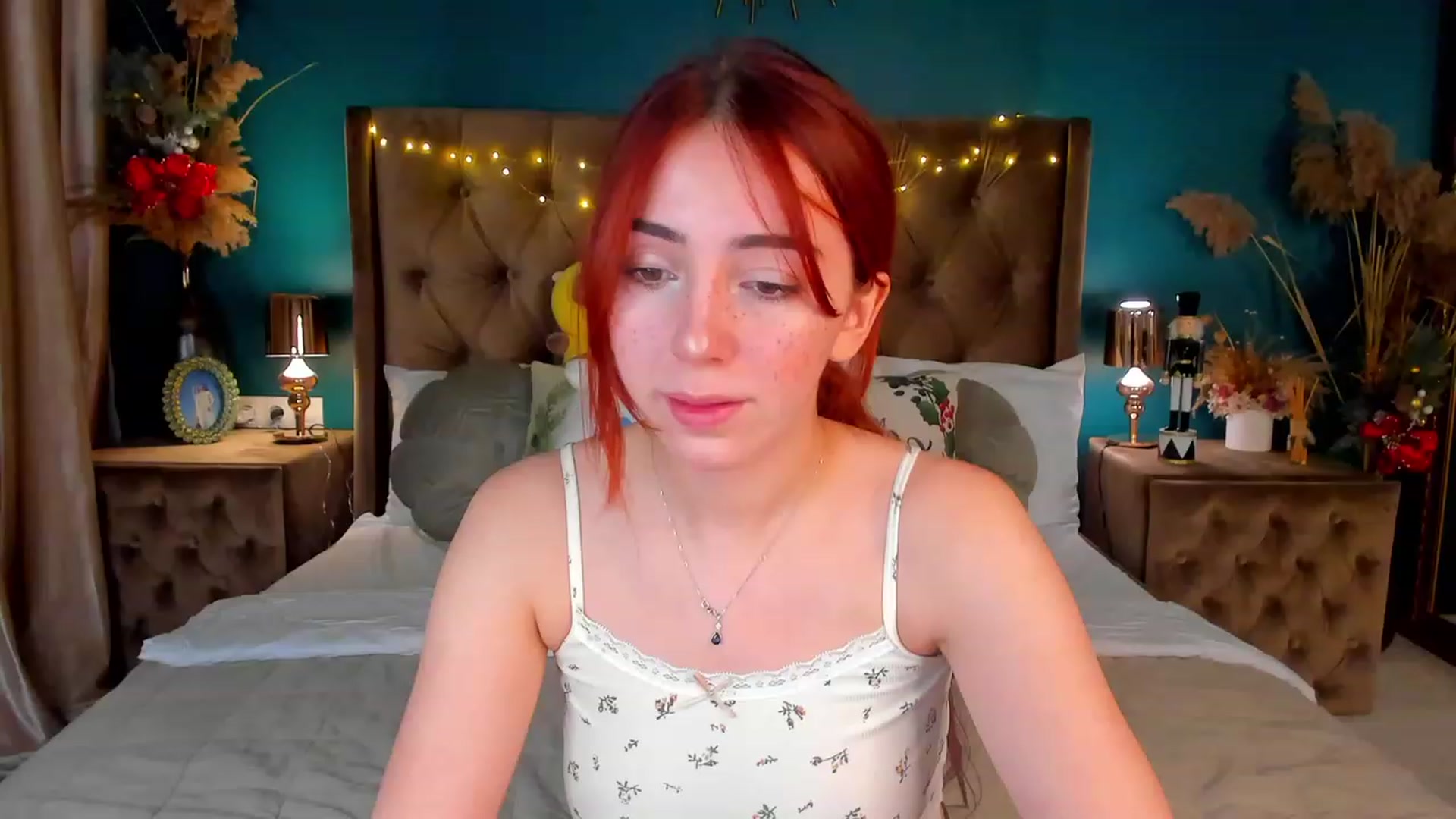 Gallery image thumbnail from ElsaYoung's myfreecams stream on, 01/11/2024, 13:46 image 18 of 20