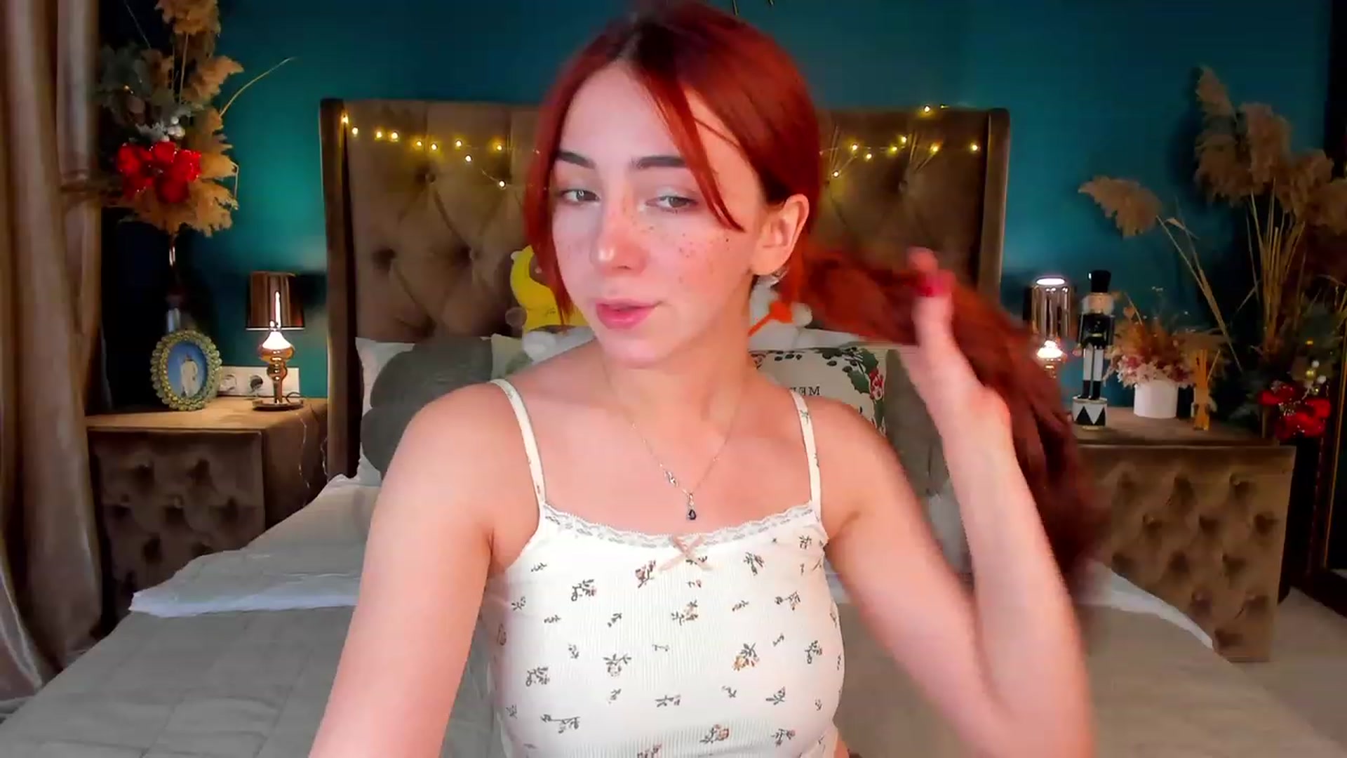 Gallery image thumbnail from ElsaYoung's myfreecams stream on, 01/11/2024, 13:46 image 3 of 20