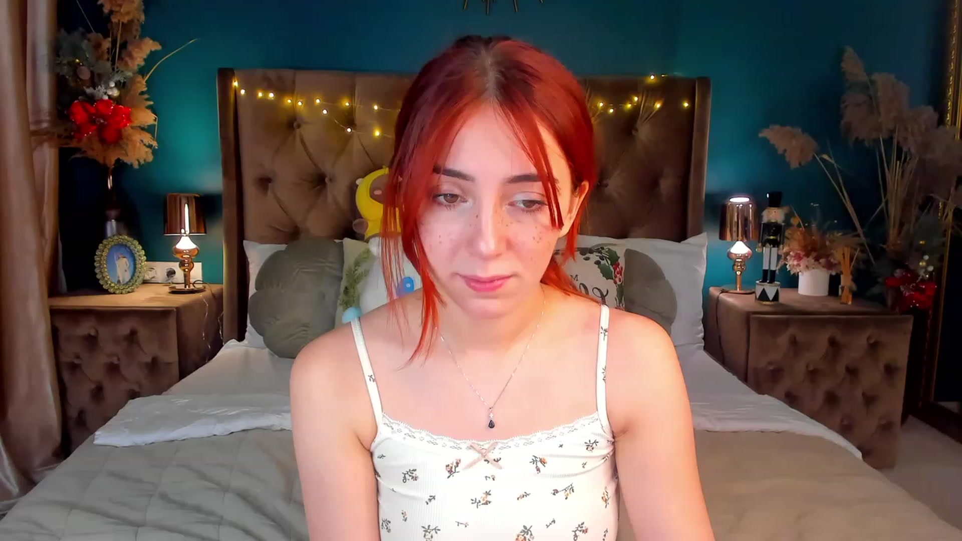 Gallery image thumbnail from ElsaYoung's myfreecams stream on, 01/11/2024, 14:32 image 17 of 20