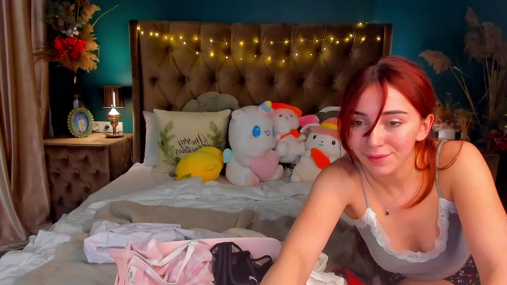 Gallery image thumbnail from ElsaYoung's myfreecams stream on, 01/11/2024, 19:32 image 11 of 20