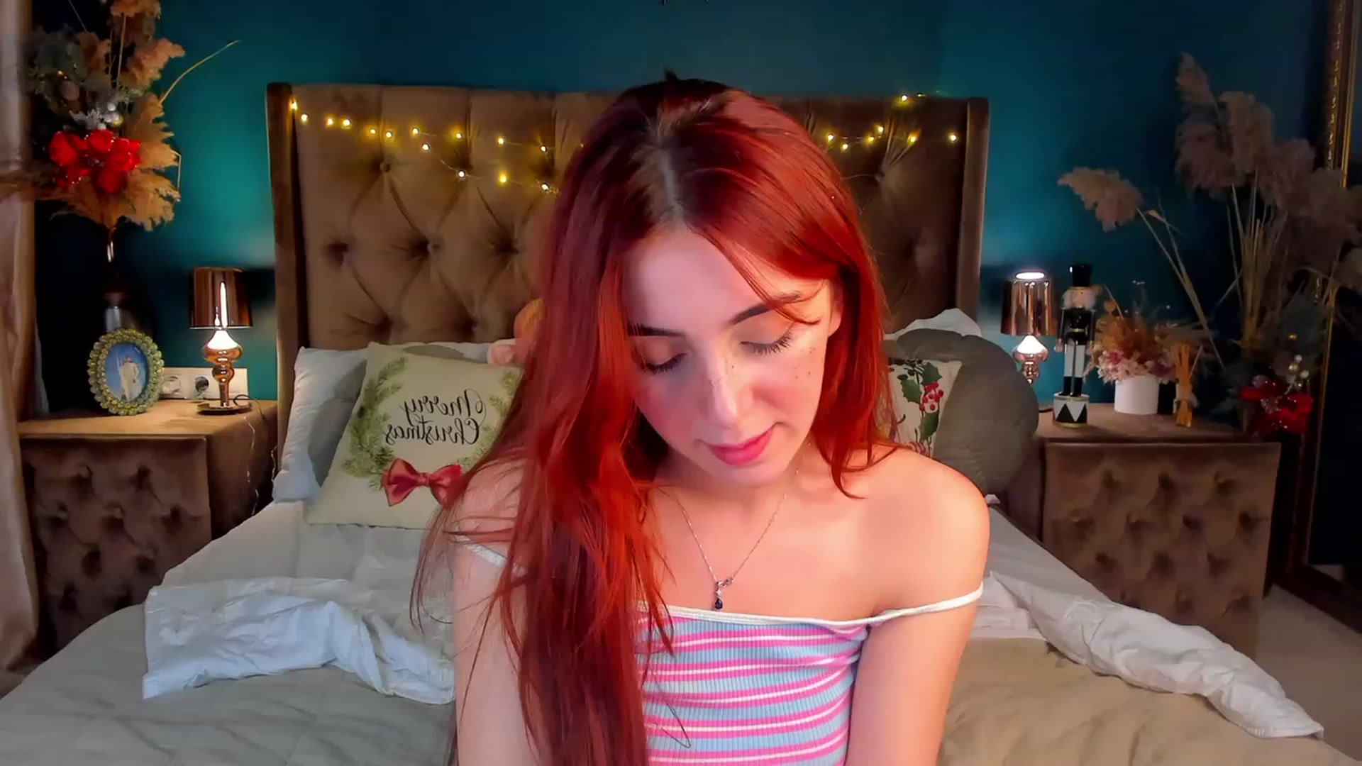 Gallery image thumbnail from ElsaYoung's myfreecams stream on, 01/12/2024, 15:05 image 14 of 20