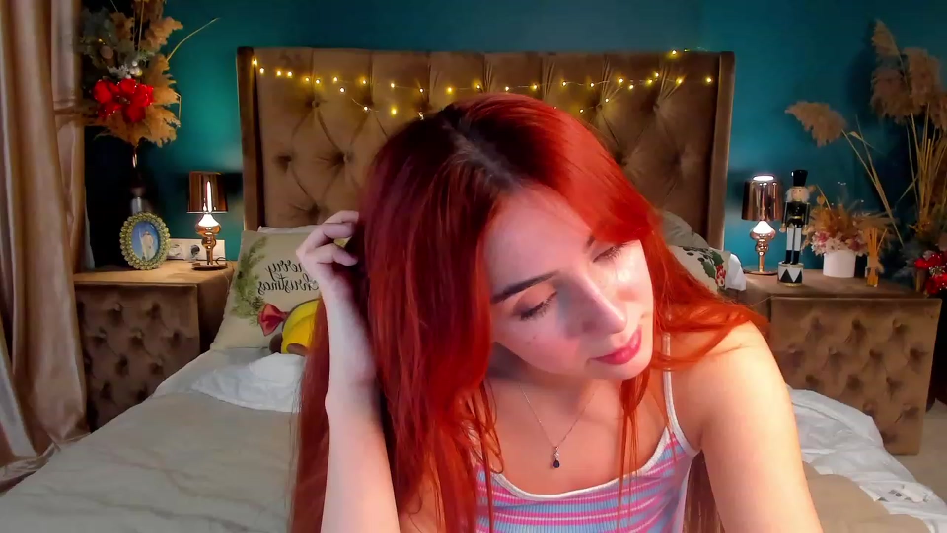 Gallery image thumbnail from ElsaYoung's myfreecams stream on, 01/12/2024, 19:13 image 6 of 20