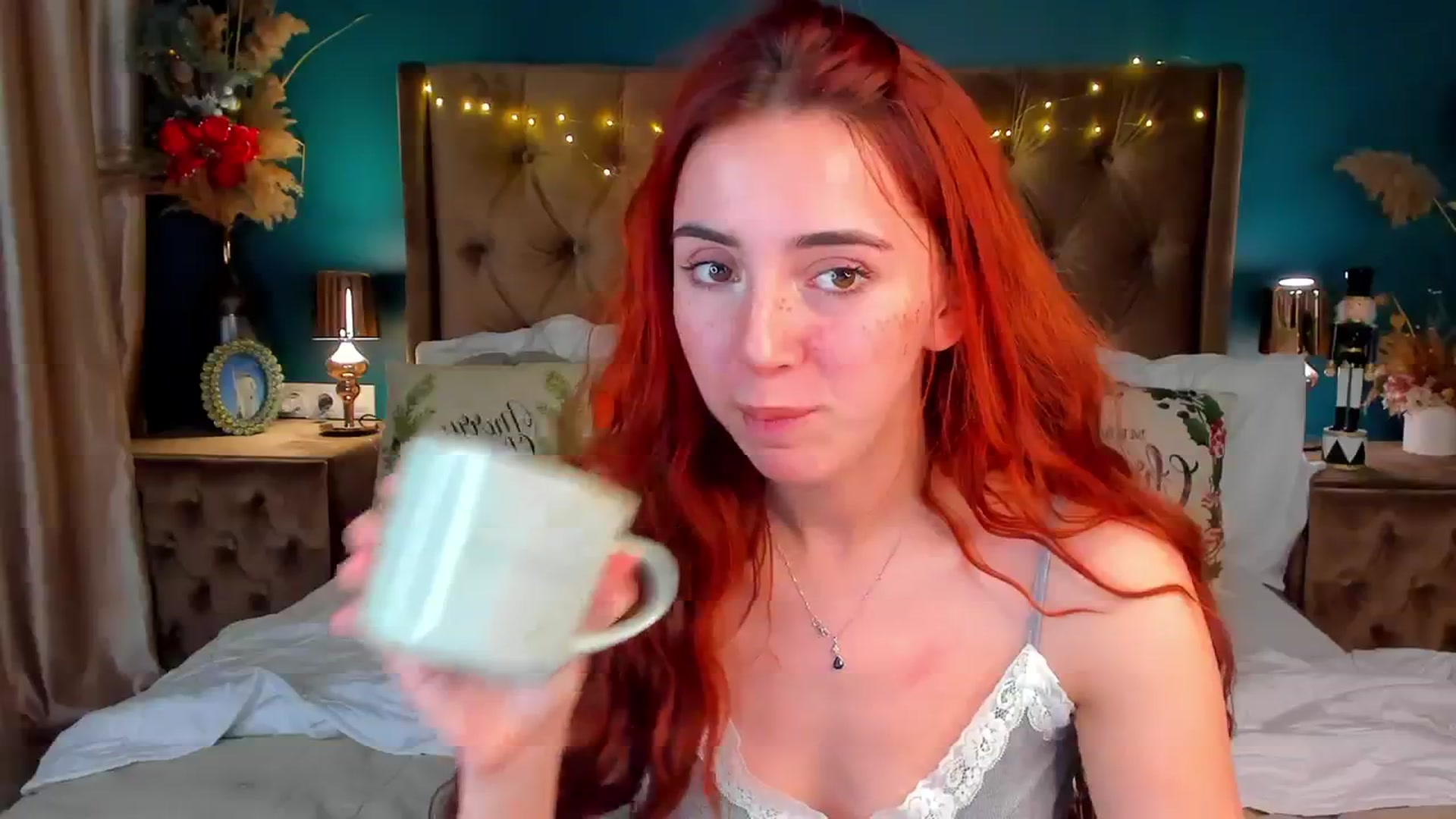Gallery image thumbnail from ElsaYoung's myfreecams stream on, 01/14/2024, 15:46 image 15 of 20