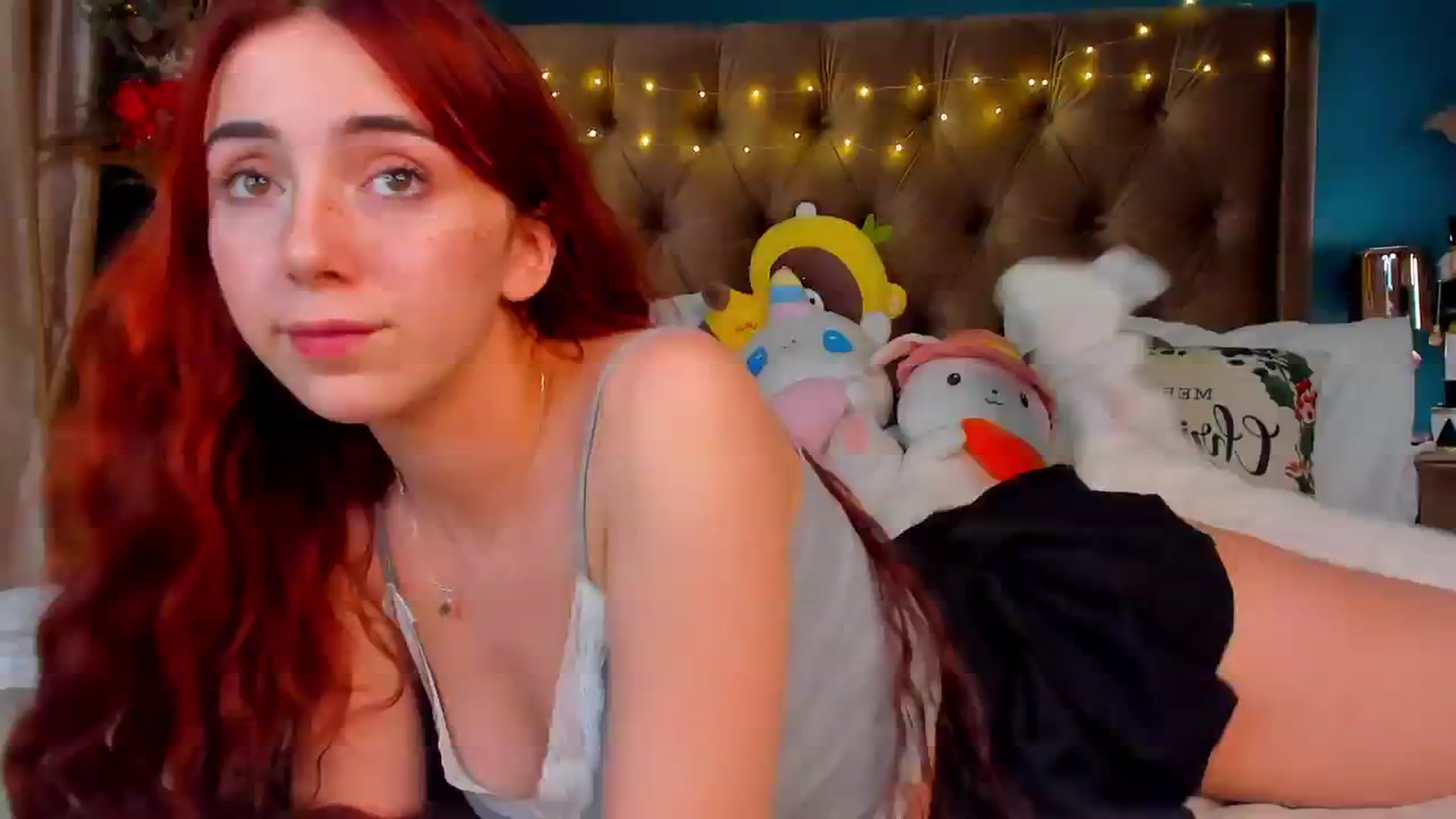 Gallery image thumbnail from ElsaYoung's myfreecams stream on, 01/14/2024, 16:49 image 12 of 20