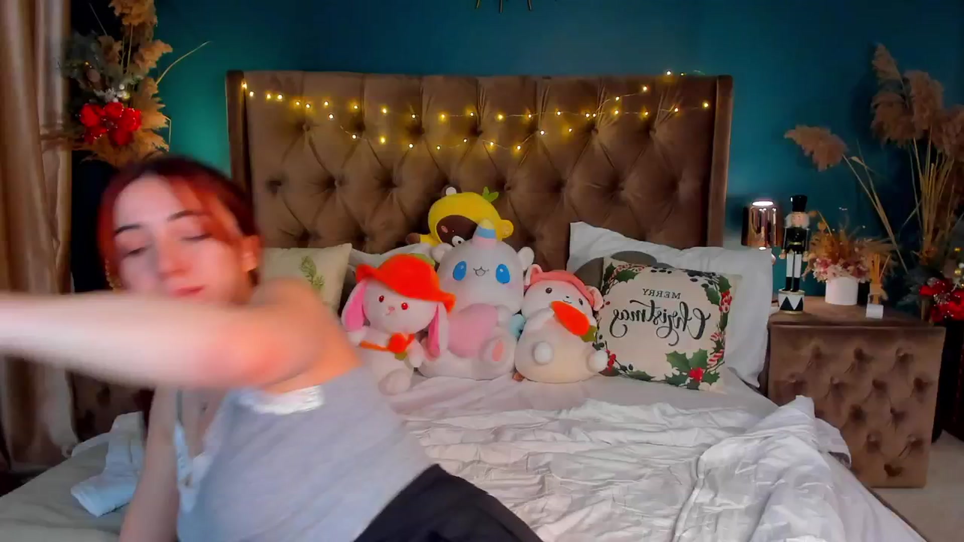 Gallery image thumbnail from ElsaYoung's myfreecams stream on, 01/14/2024, 19:41 image 17 of 20