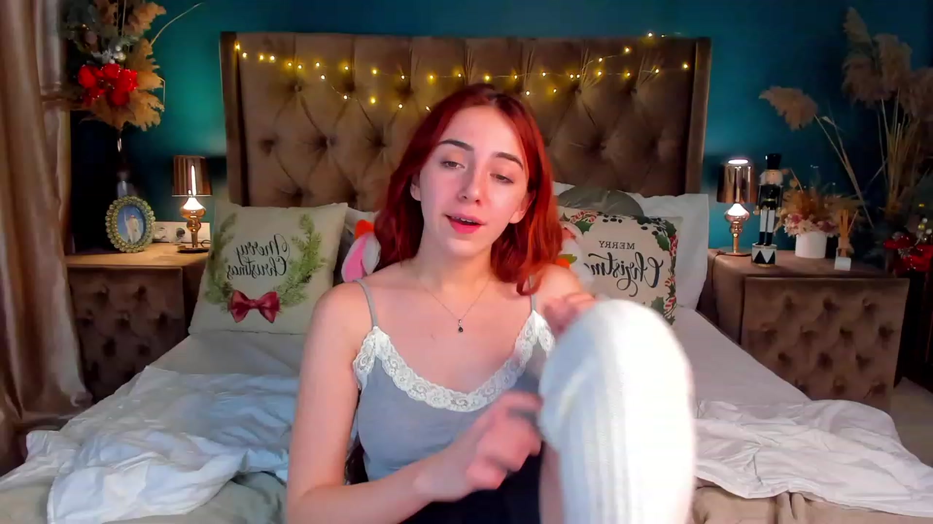Gallery image thumbnail from ElsaYoung's myfreecams stream on, 01/15/2024, 24:01 image 14 of 20