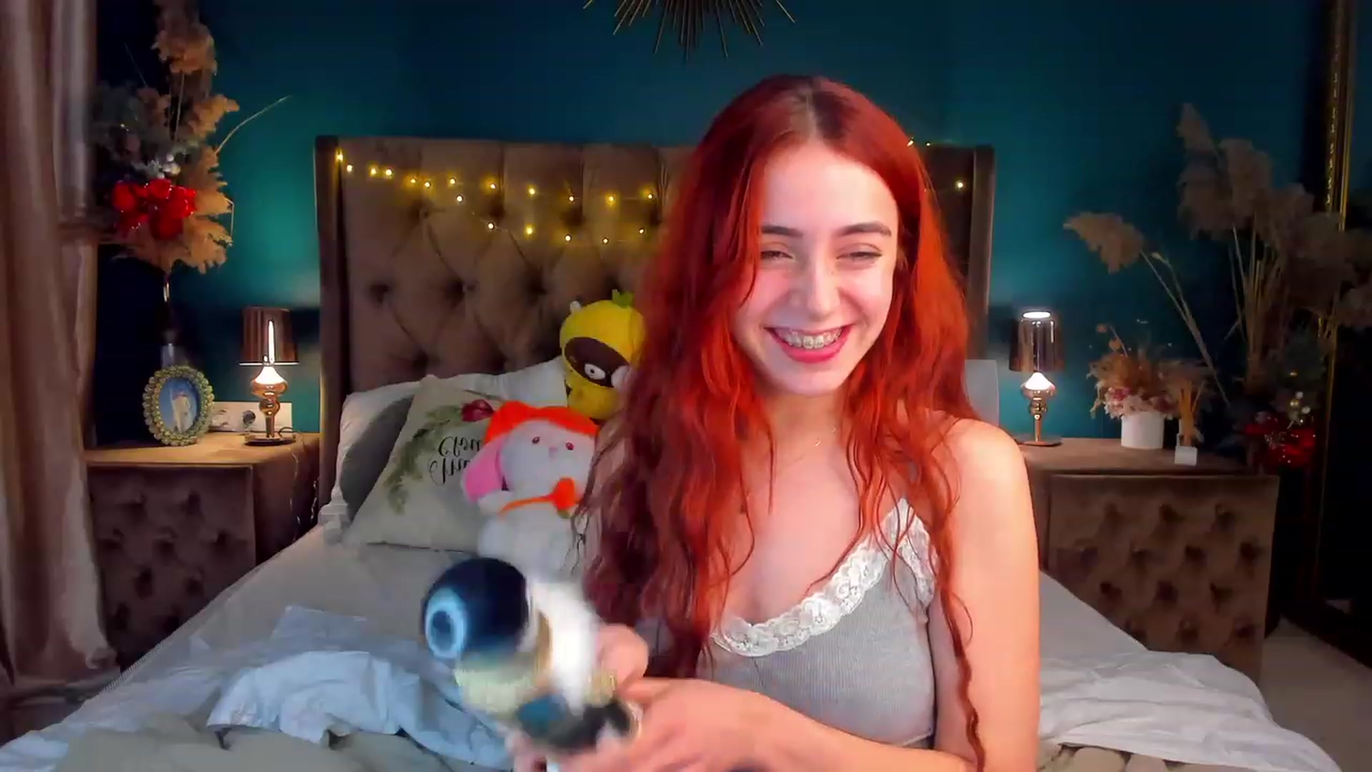 Gallery image thumbnail from ElsaYoung's myfreecams stream on, 01/15/2024, 03:28 image 11 of 20