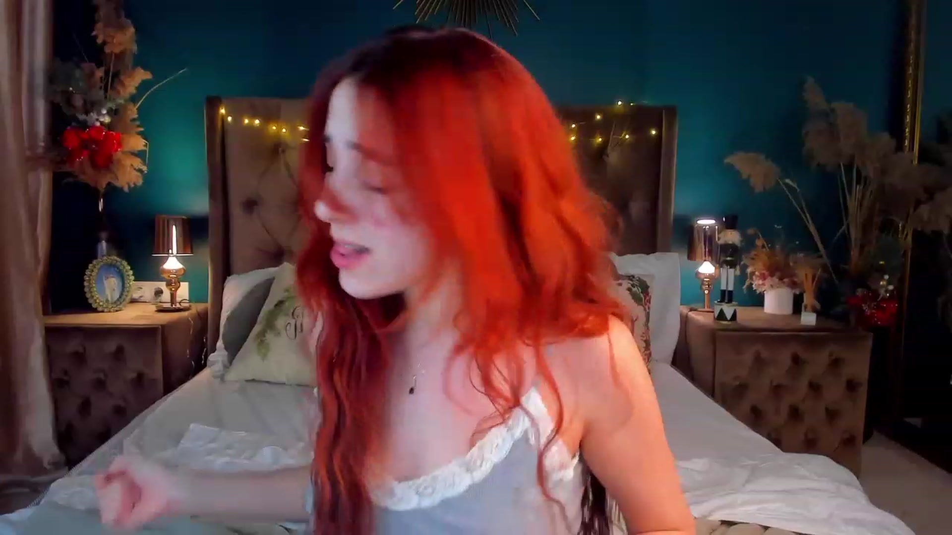 Gallery image thumbnail from ElsaYoung's myfreecams stream on, 01/15/2024, 03:28 image 18 of 20