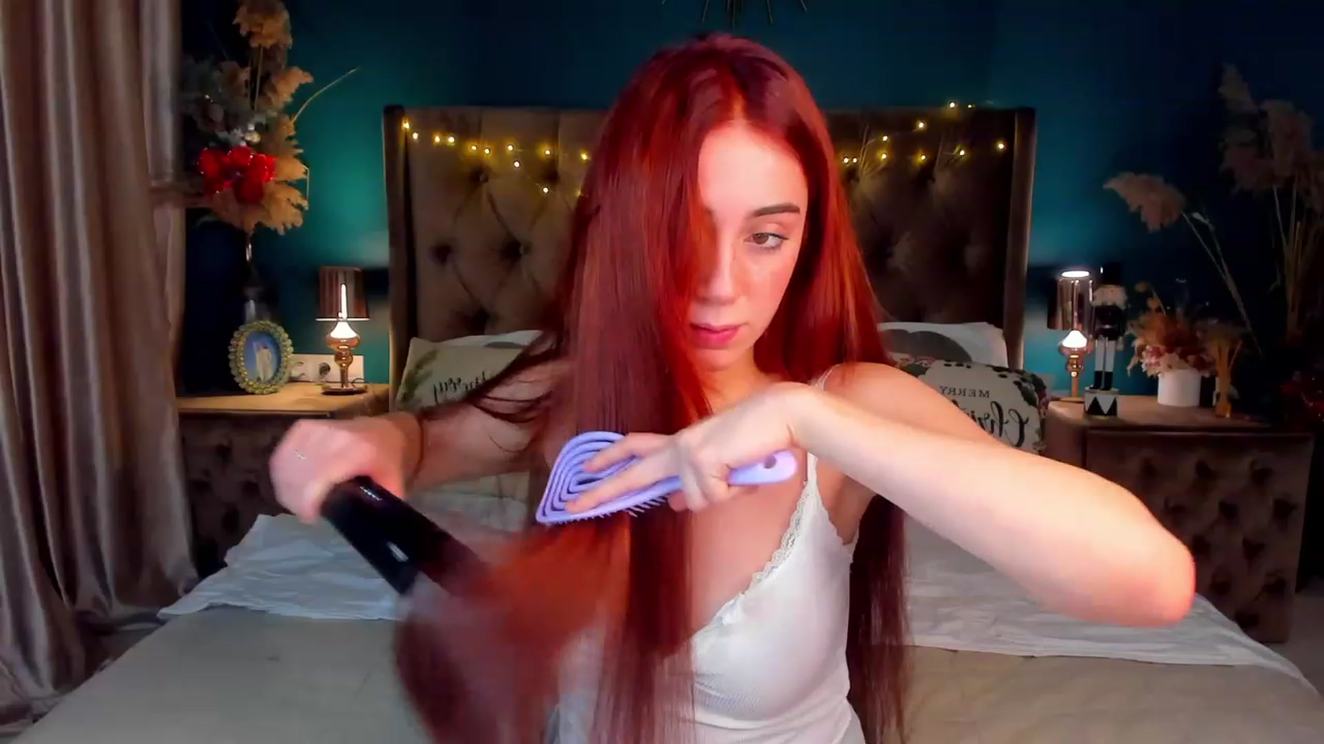 Gallery image thumbnail from ElsaYoung's myfreecams stream on, 01/15/2024, 21:07 image 11 of 20