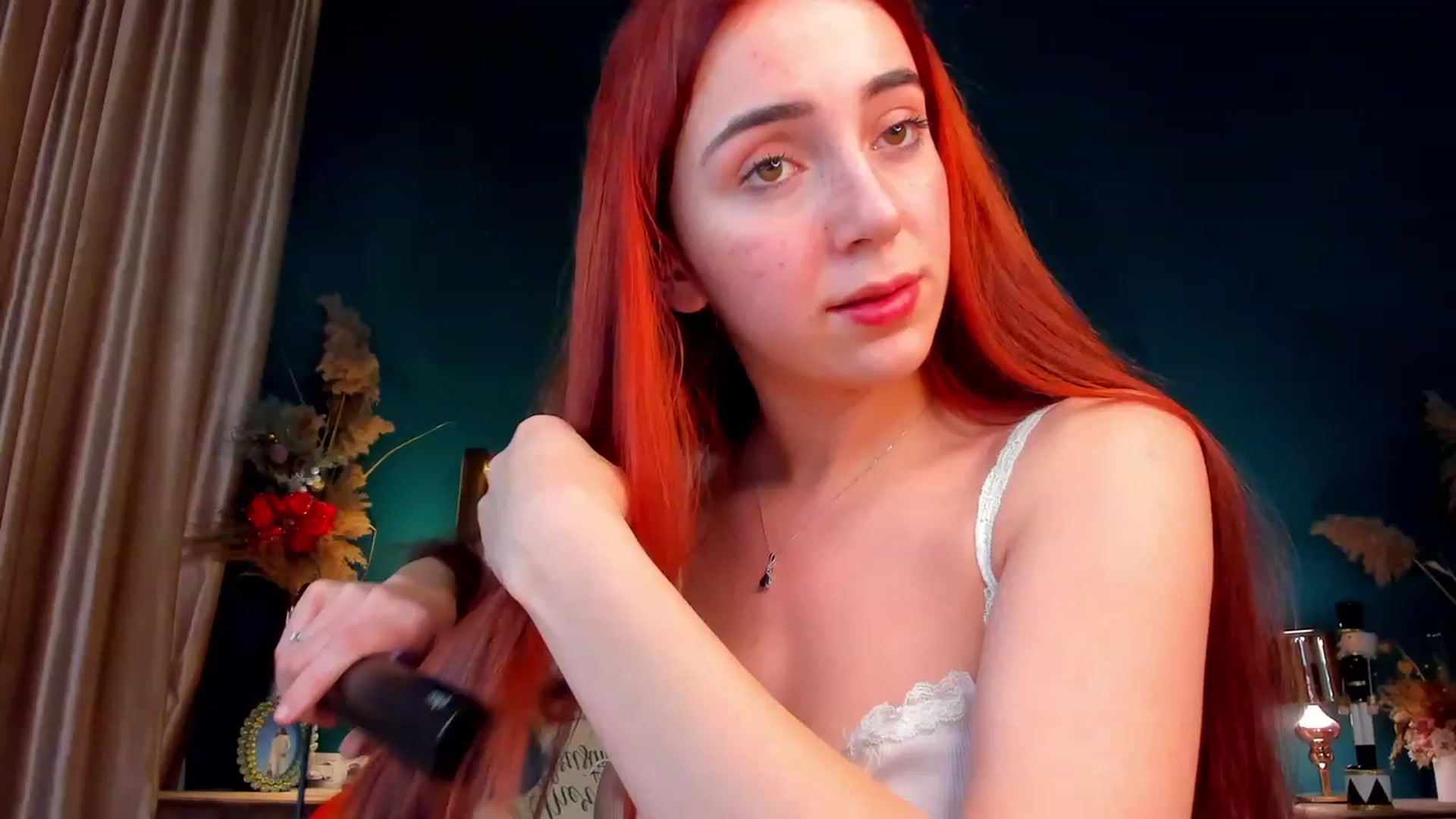 Gallery image thumbnail from ElsaYoung's myfreecams stream on, 01/16/2024, 02:44 image 16 of 20