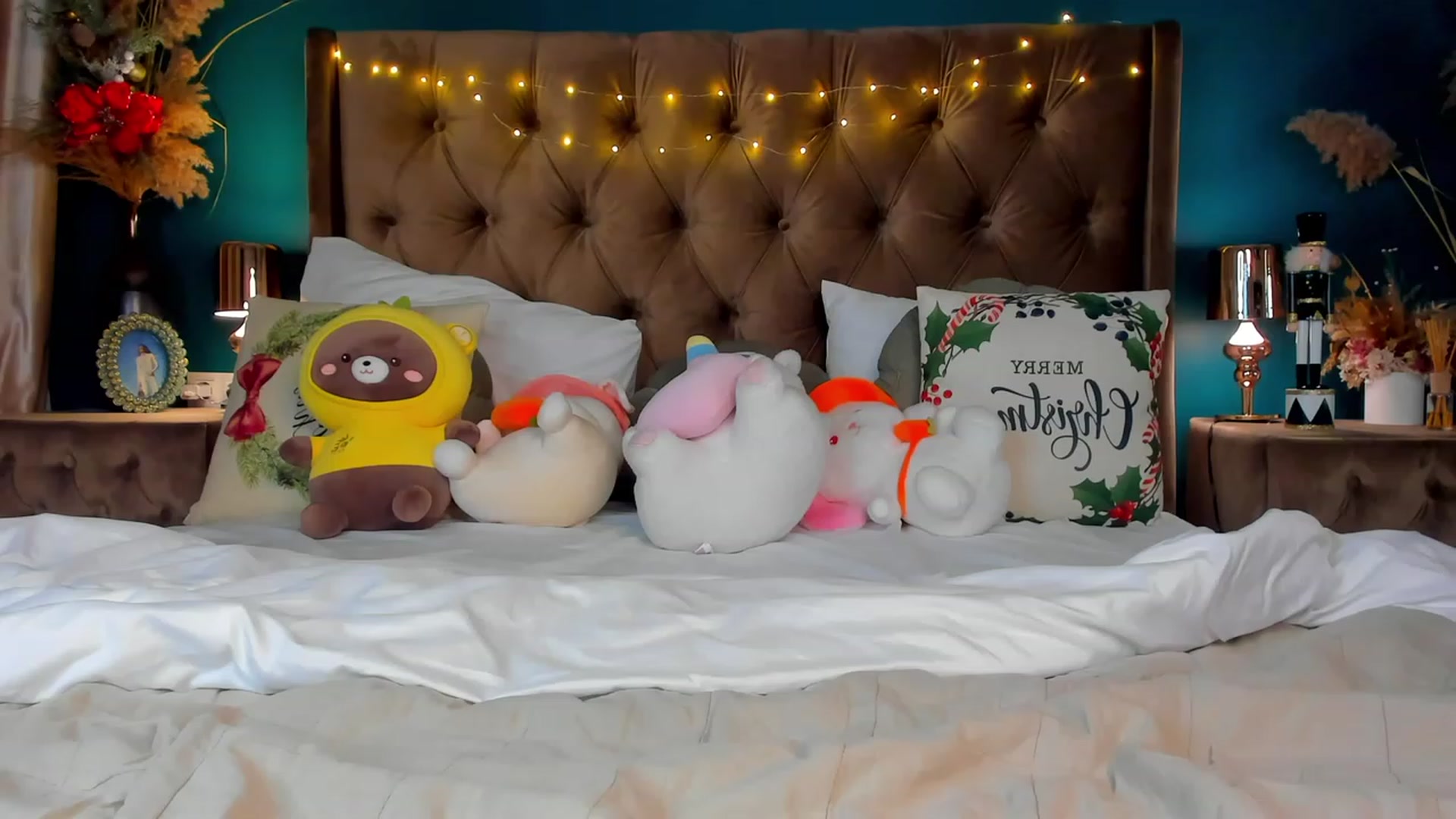 Gallery image thumbnail from ElsaYoung's myfreecams stream on, 01/19/2024, 01:23 image 3 of 20
