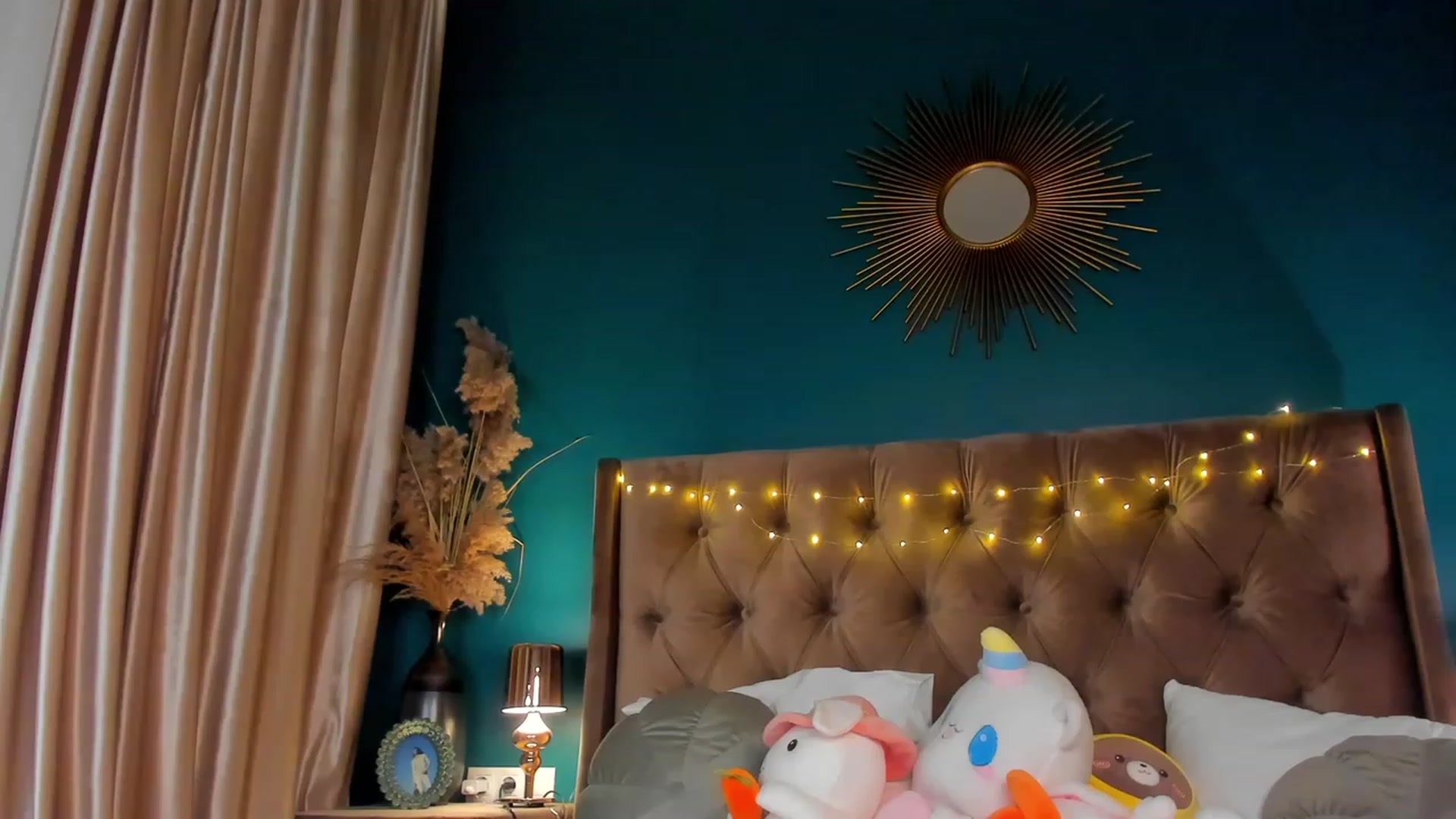 Gallery image thumbnail from ElsaYoung's myfreecams stream on, 01/22/2024, 03:58 image 9 of 20