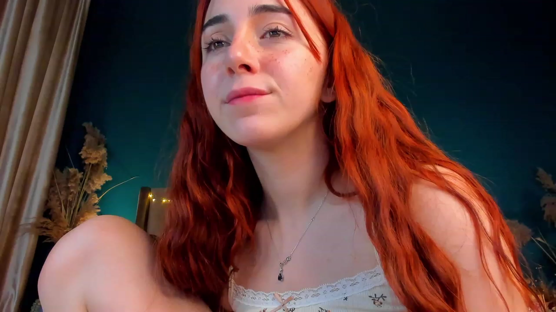 Gallery image thumbnail from ElsaYoung's myfreecams stream on, 01/25/2024, 18:07 image 18 of 20