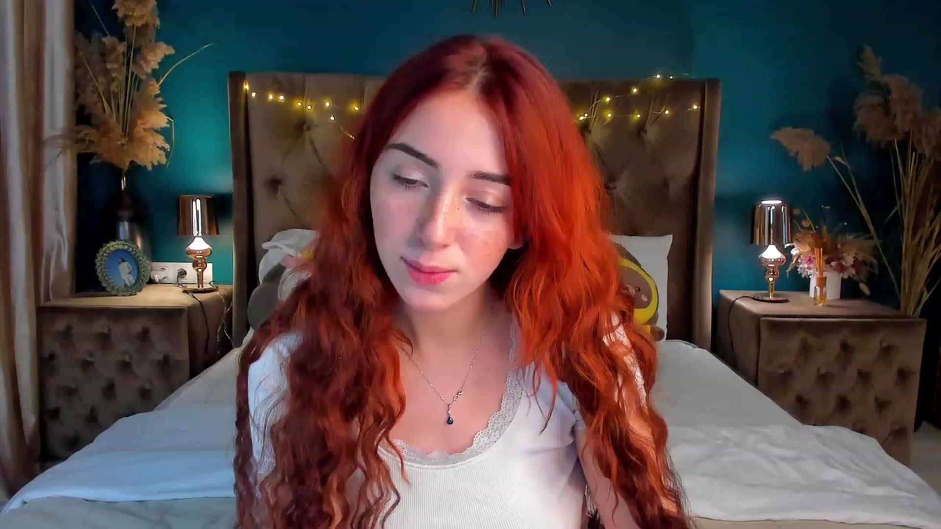 Gallery image thumbnail from ElsaYoung's myfreecams stream on, 01/27/2024, 06:04 image 10 of 20