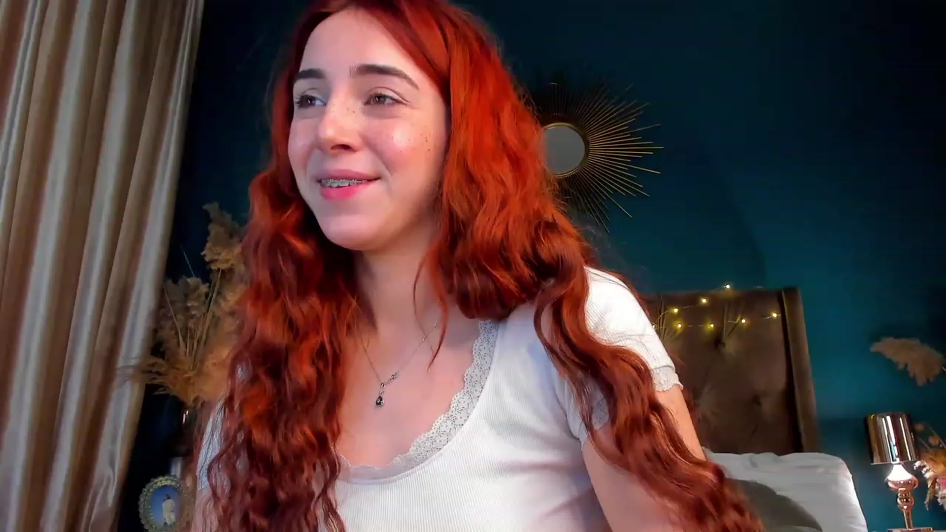 Gallery image thumbnail from ElsaYoung's myfreecams stream on, 01/27/2024, 07:49 image 6 of 20