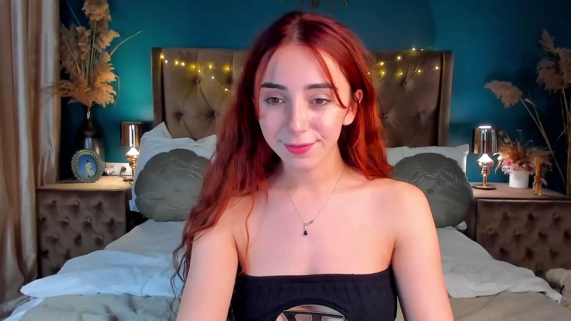 Gallery image thumbnail from ElsaYoung's myfreecams stream on, 01/27/2024, 22:28 image 2 of 20
