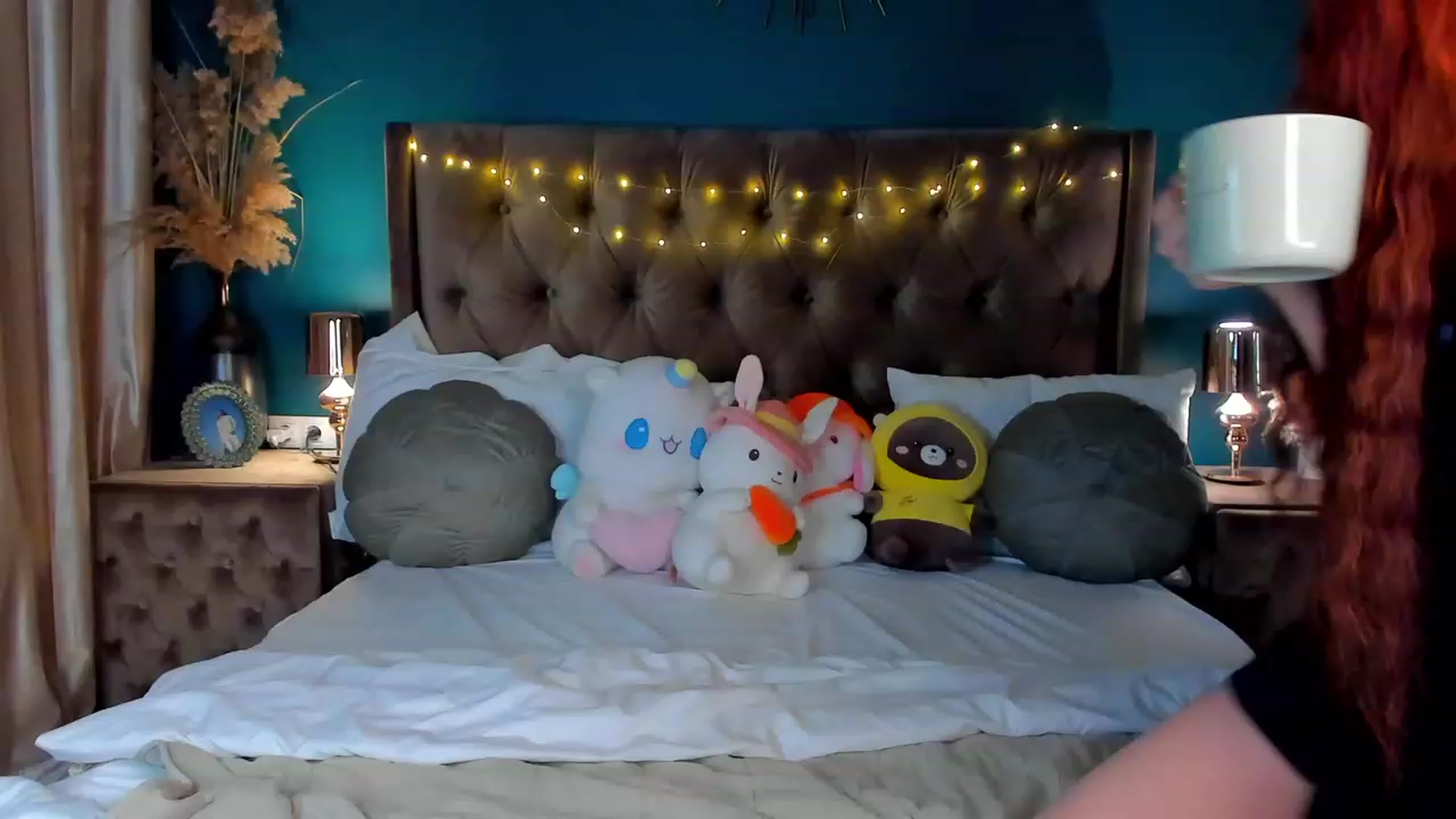 Gallery image thumbnail from ElsaYoung's myfreecams stream on, 01/27/2024, 23:26 image 7 of 20