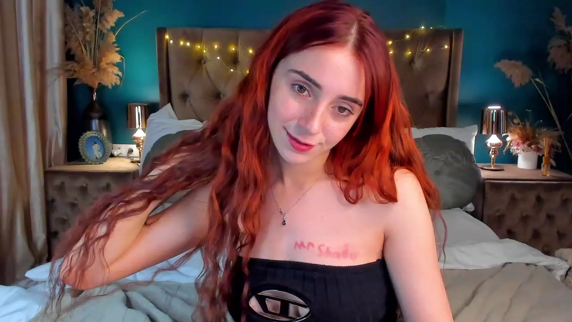 Gallery image thumbnail from ElsaYoung's myfreecams stream on, 01/27/2024, 23:26 image 14 of 20