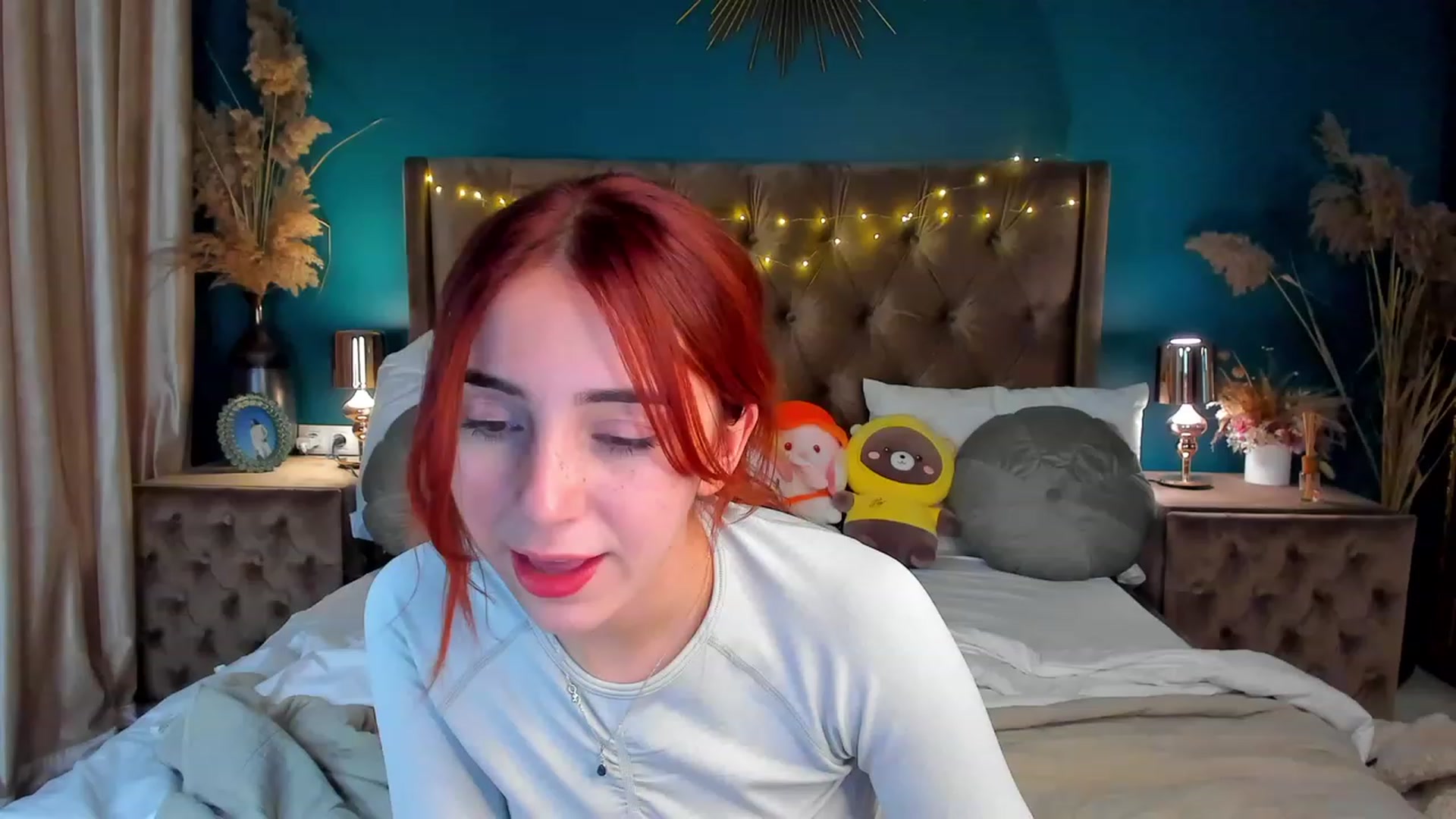 Gallery image thumbnail from ElsaYoung's myfreecams stream on, 01/28/2024, 24:21 image 14 of 20