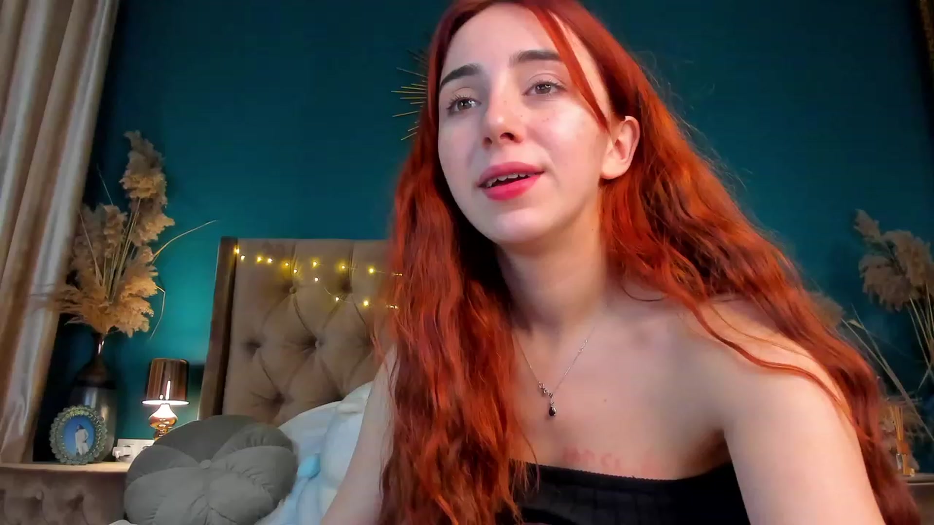 Gallery image thumbnail from ElsaYoung's myfreecams stream on, 01/28/2024, 02:52 image 16 of 20