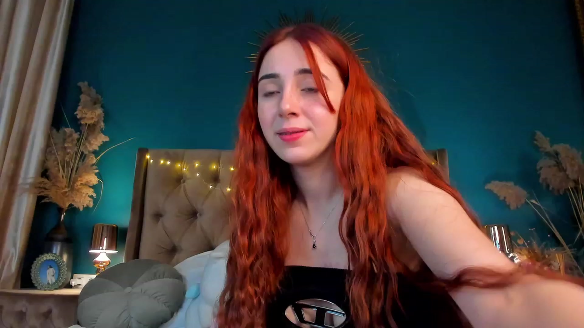 Gallery image thumbnail from ElsaYoung's myfreecams stream on, 01/28/2024, 02:52 image 8 of 20