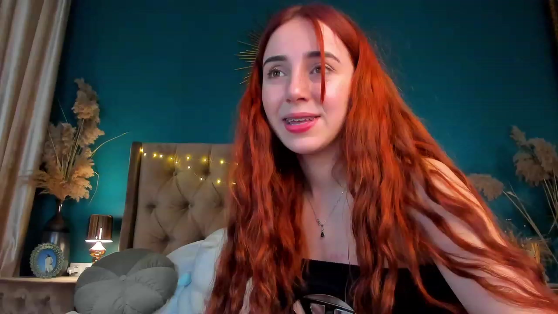Gallery image thumbnail from ElsaYoung's myfreecams stream on, 01/28/2024, 02:52 image 13 of 20