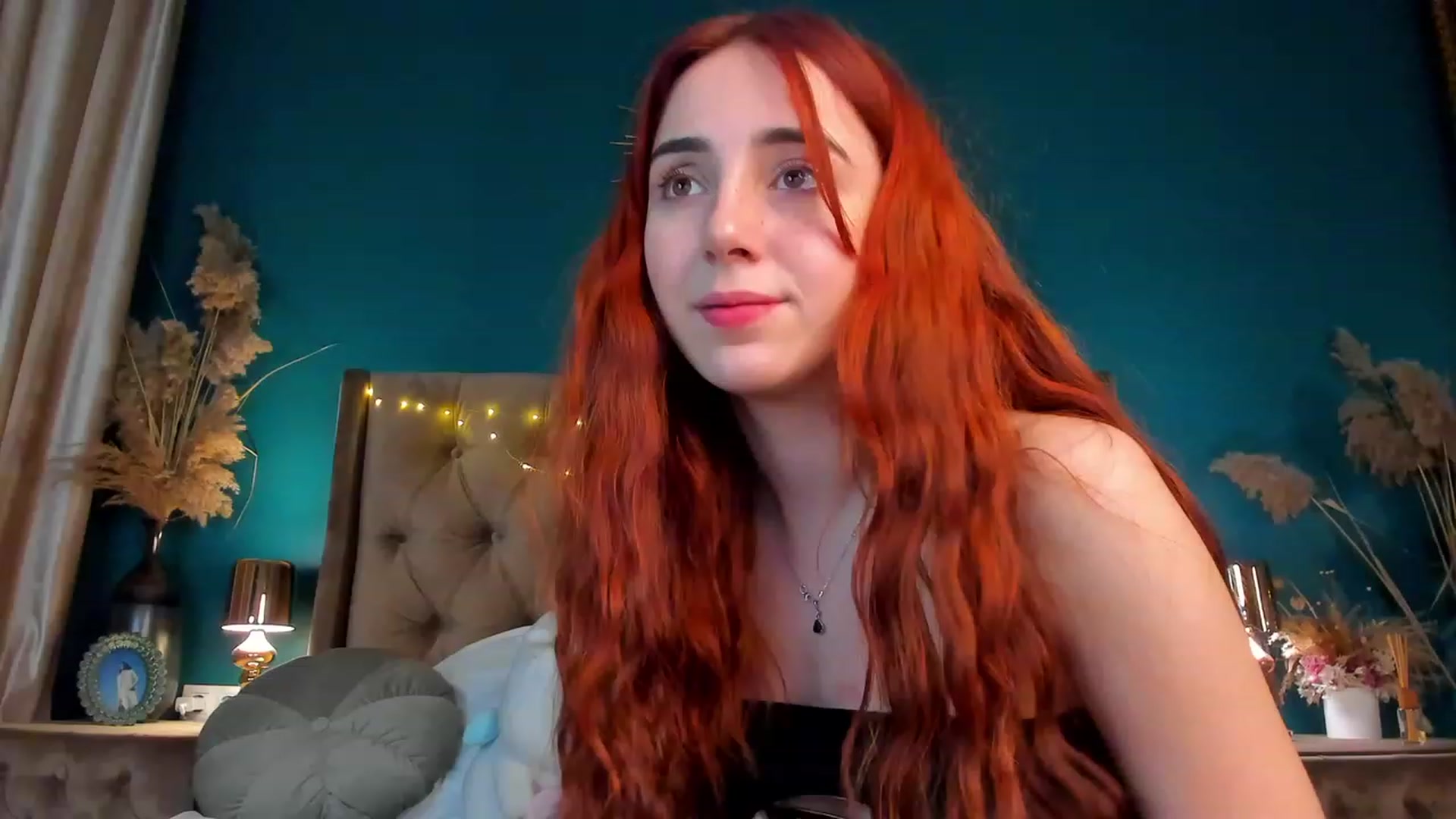 Gallery image thumbnail from ElsaYoung's myfreecams stream on, 01/28/2024, 02:52 image 15 of 20