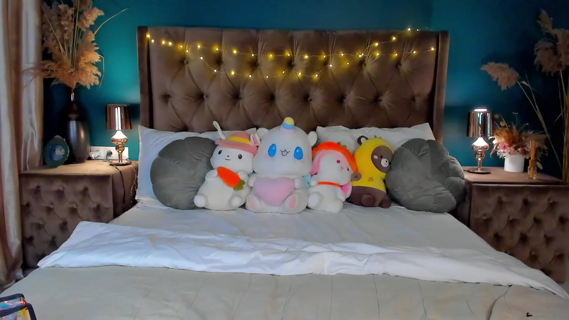 Gallery image thumbnail from ElsaYoung's myfreecams stream on, 01/28/2024, 20:52 image 12 of 20