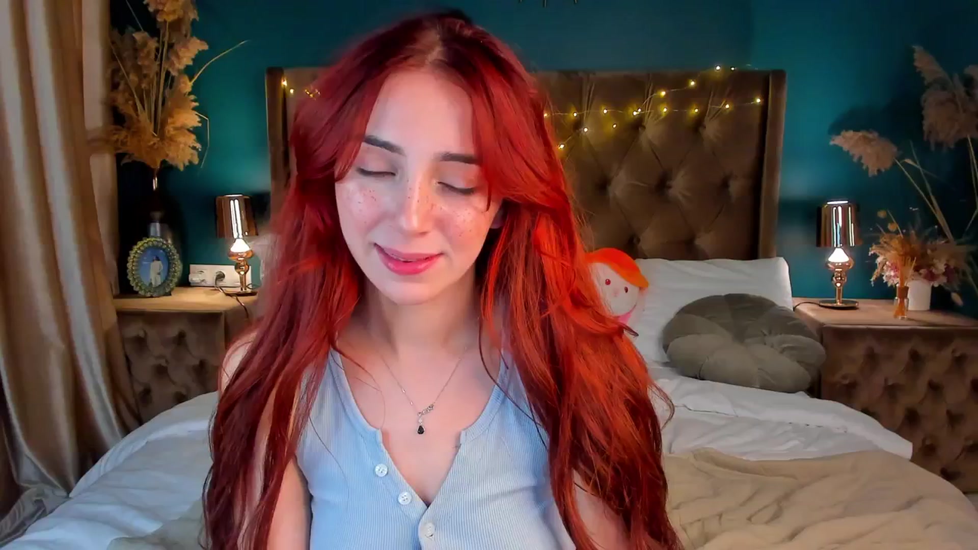 Gallery image thumbnail from ElsaYoung's myfreecams stream on, 02/04/2024, 01:01 image 6 of 20