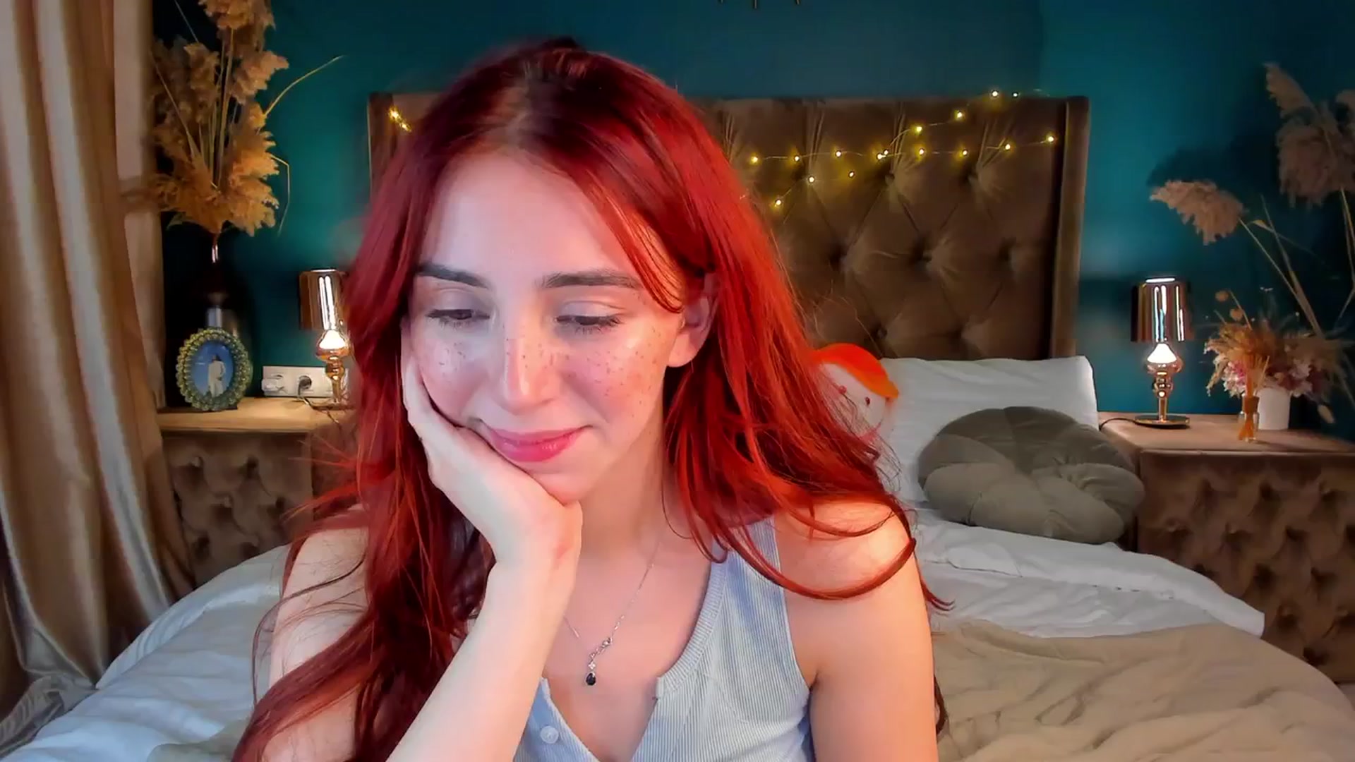 Gallery image thumbnail from ElsaYoung's myfreecams stream on, 02/04/2024, 01:01 image 9 of 20