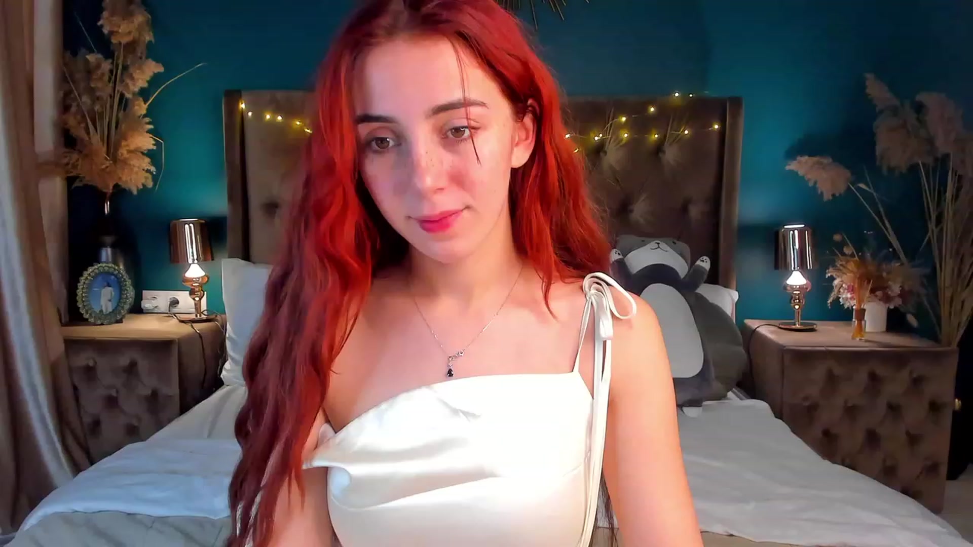 Gallery image thumbnail from ElsaYoung's myfreecams stream on, 02/04/2024, 20:43 image 4 of 20
