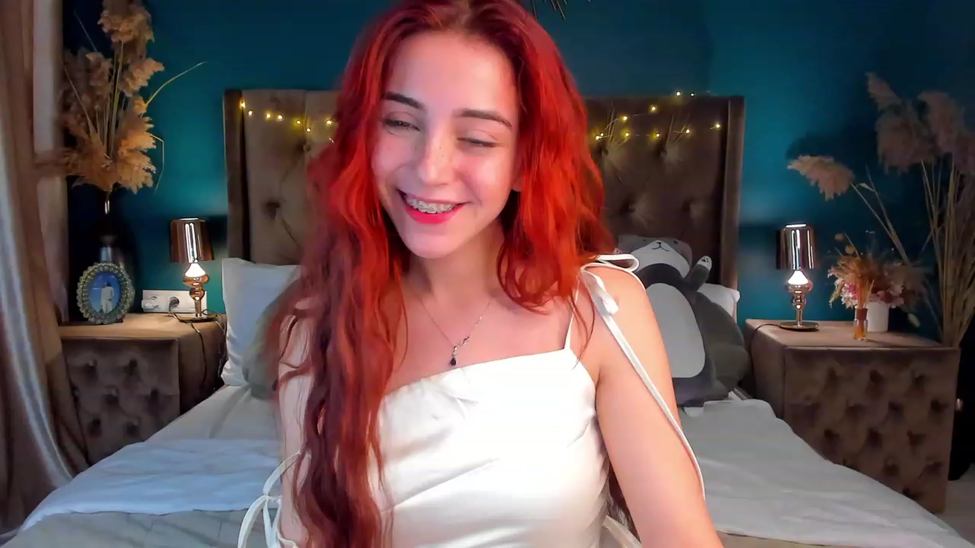 Gallery image thumbnail from ElsaYoung's myfreecams stream on, 02/04/2024, 20:43 image 8 of 20
