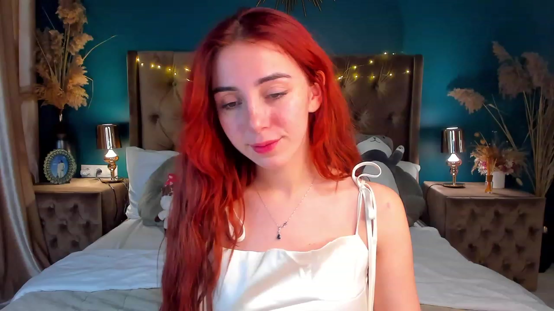 Gallery image thumbnail from ElsaYoung's myfreecams stream on, 02/04/2024, 20:43 image 10 of 20
