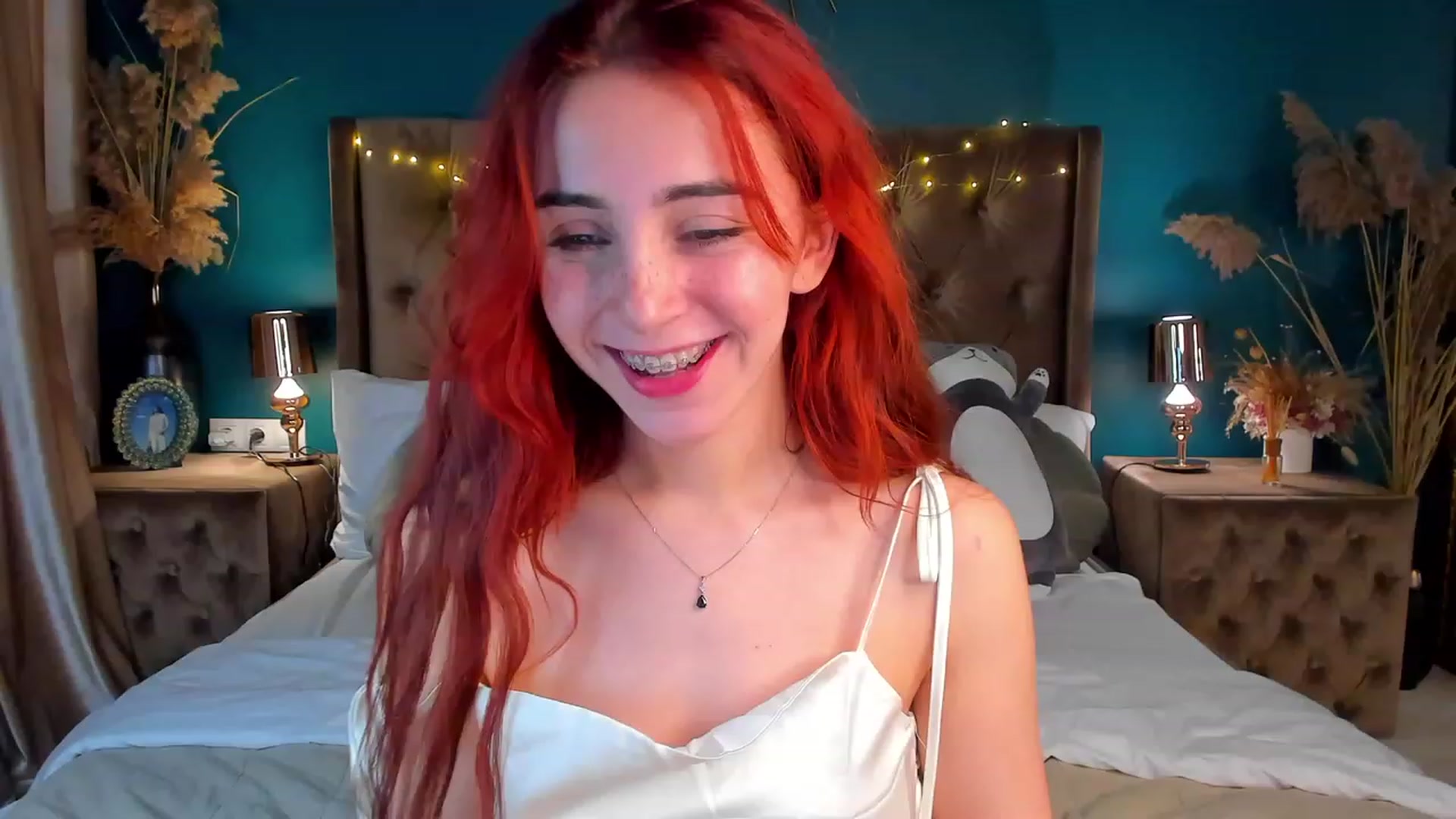 Gallery image thumbnail from ElsaYoung's myfreecams stream on, 02/04/2024, 21:27 image 17 of 20