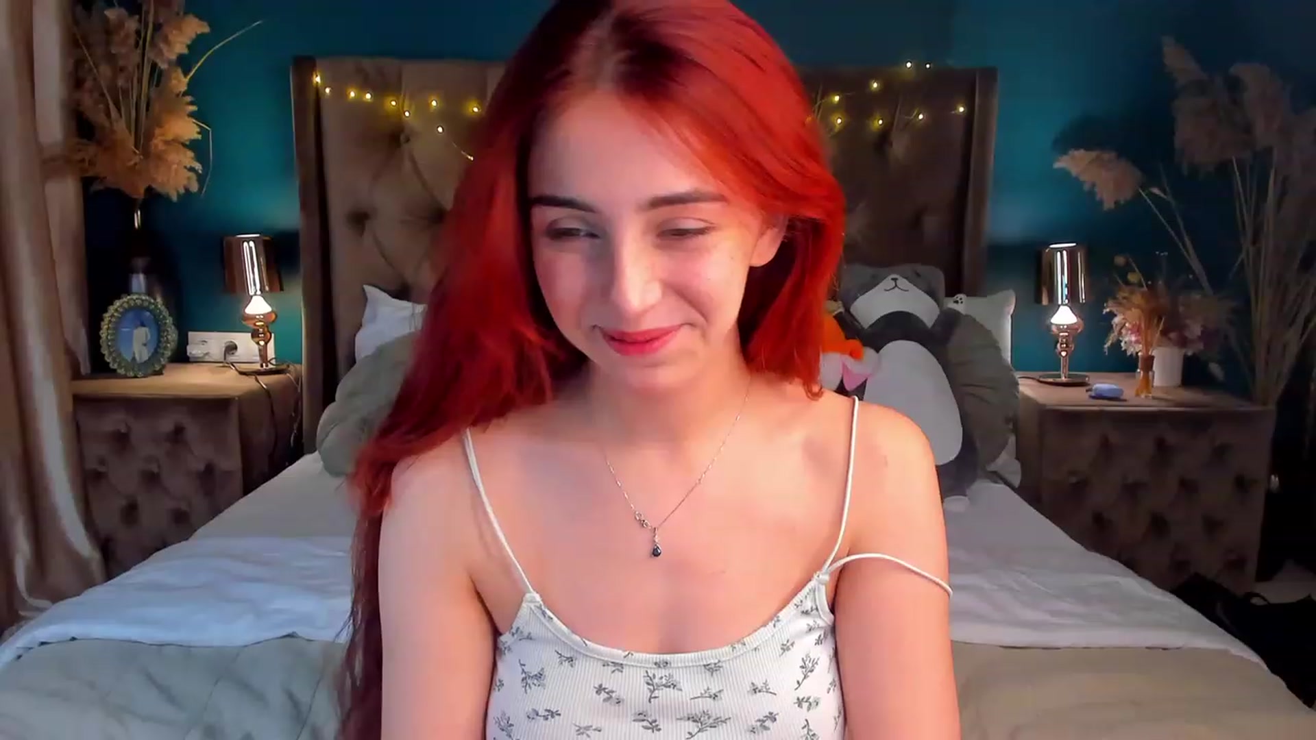 Gallery image thumbnail from ElsaYoung's myfreecams stream on, 02/06/2024, 21:00 image 9 of 20