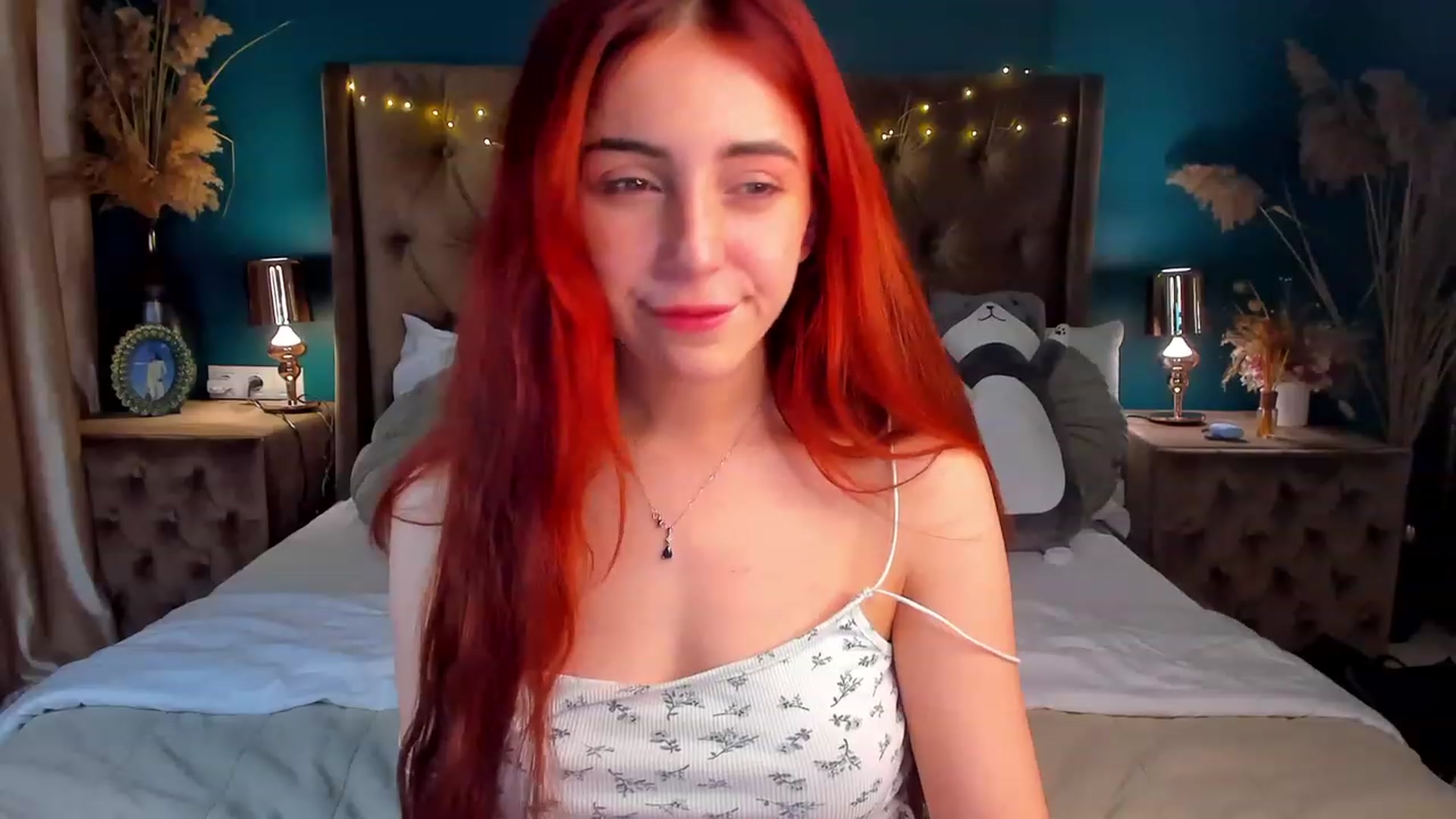 Gallery image thumbnail from ElsaYoung's myfreecams stream on, 02/06/2024, 21:00 image 18 of 20