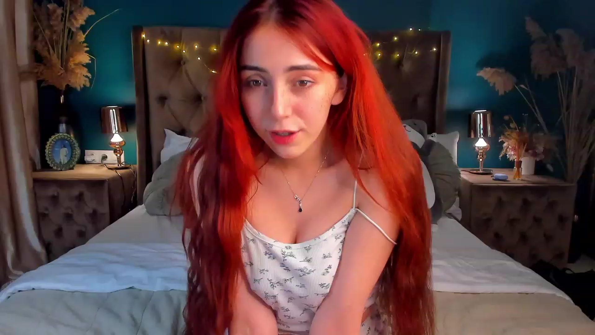 Gallery image thumbnail from ElsaYoung's myfreecams stream on, 02/06/2024, 21:00 image 11 of 20