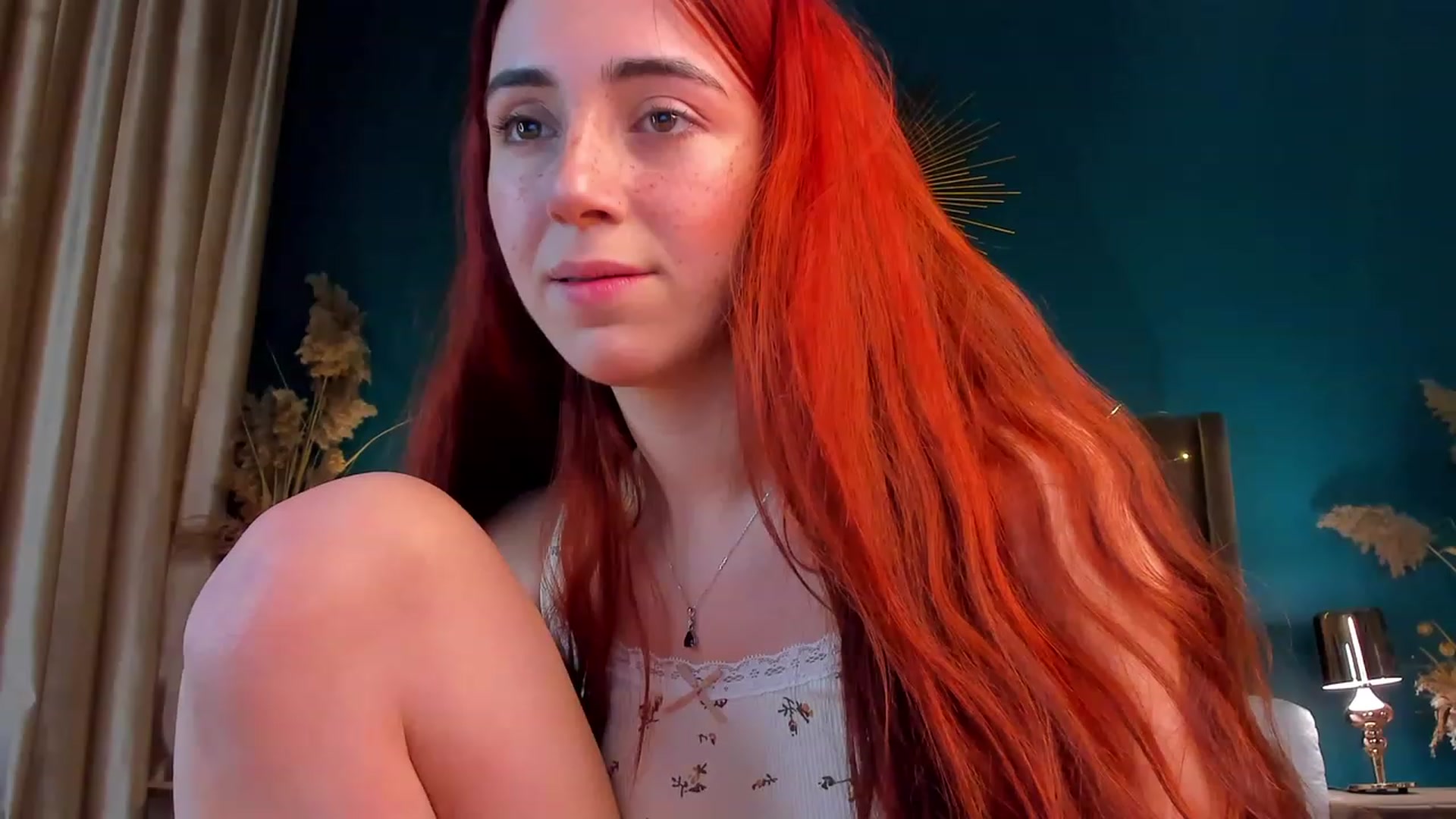 Gallery image thumbnail from ElsaYoung's myfreecams stream on, 02/07/2024, 21:10 image 17 of 20