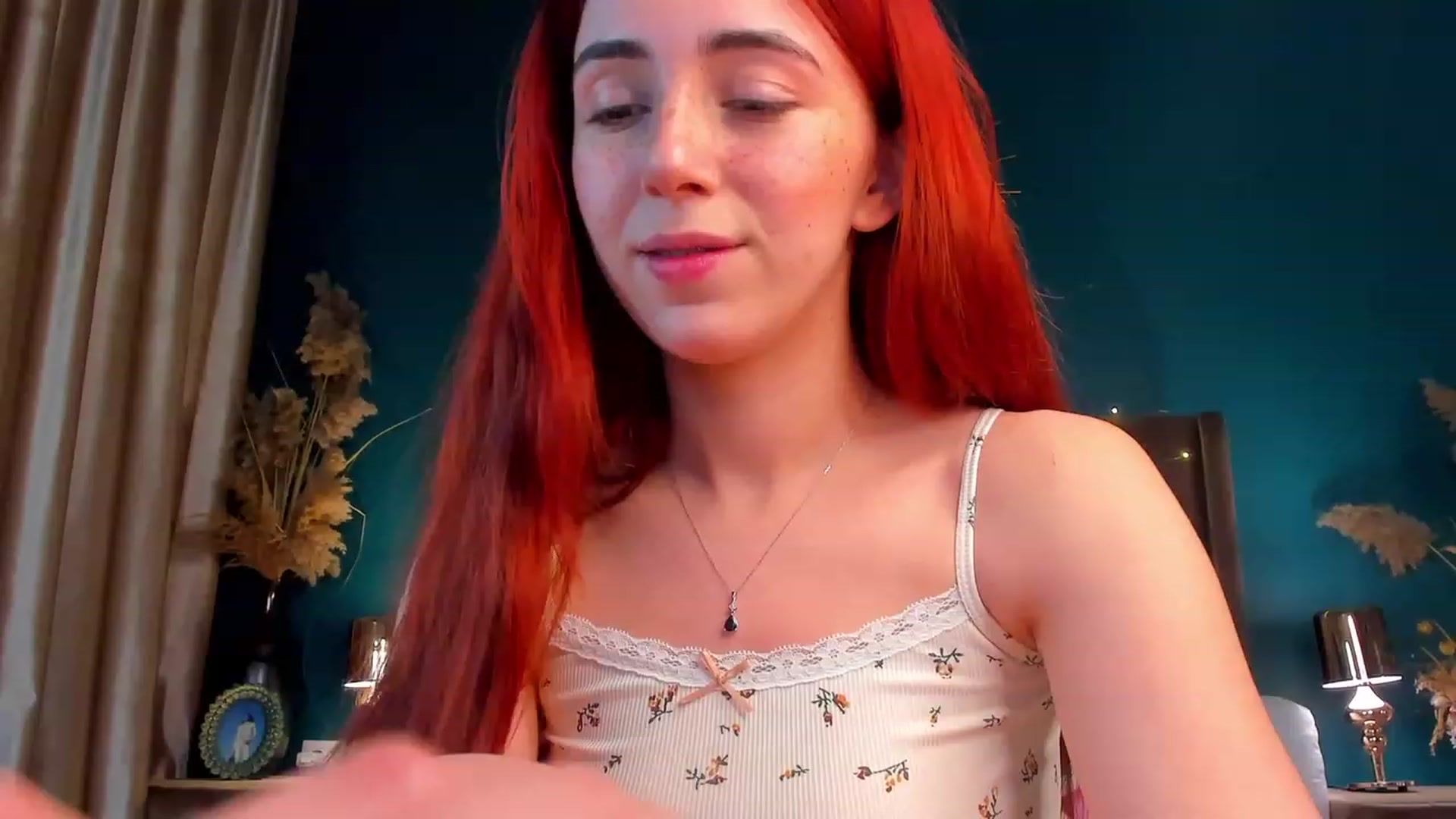 Gallery image thumbnail from ElsaYoung's myfreecams stream on, 02/07/2024, 21:10 image 12 of 20